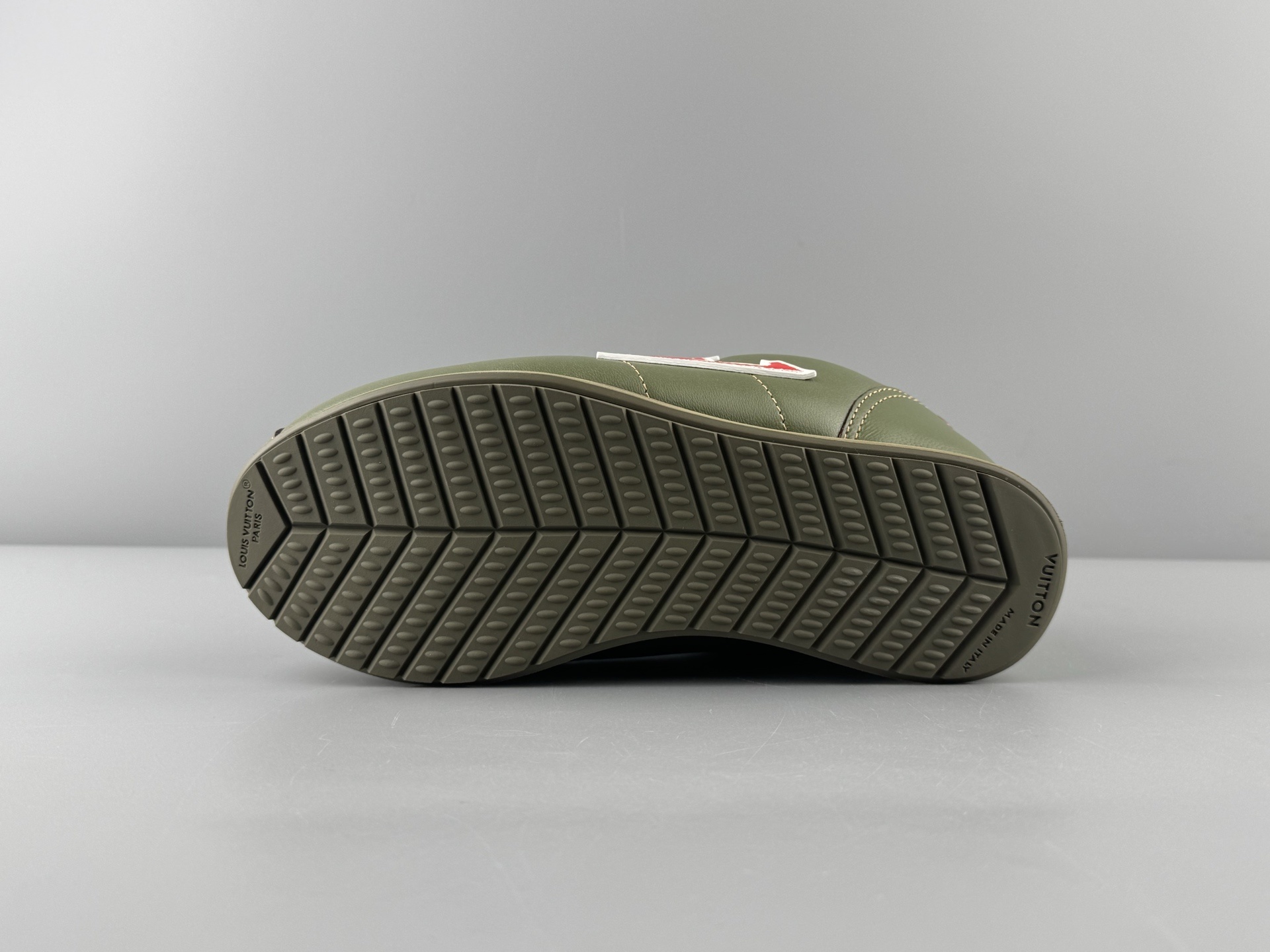 ChatGPT said: LOUIS VUITTON x Nigo Collaboration β Buttersoft FW25 Unisex Low-Top Casual Sneakers - Image 8