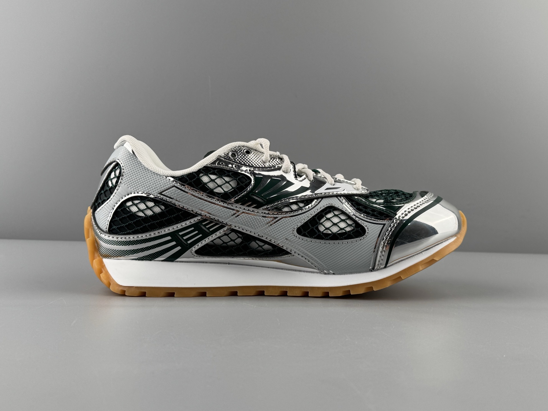 Bottega Veneta Orbit Sneakers Developed 1:1 from the original design, currently the best version on the market Material: Premium woven fabric