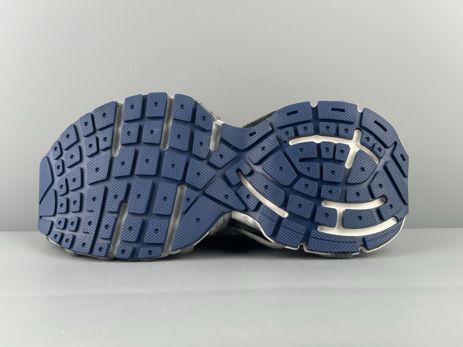 Balenciaga 3XL White & Blue Lace-Up Sneaker XXXL β Paris Fashion House - Image 17