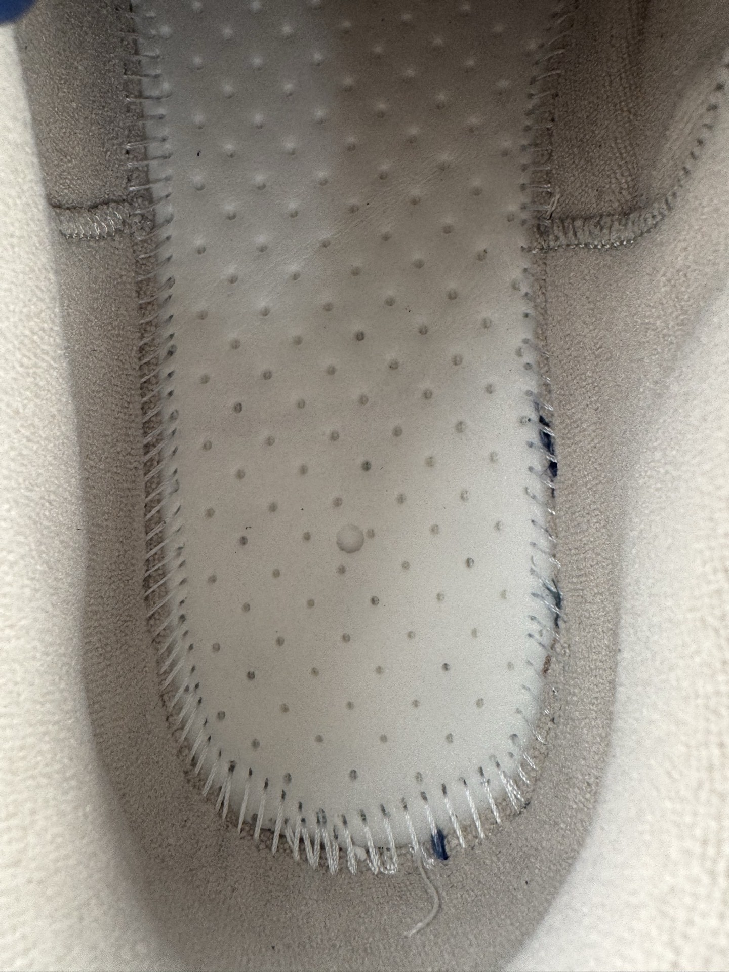 Reseller-Level Version, Superior to Ordinary Market Stock! Balenciaga HAMPTONS WORN-OUT Sneakers β Paris Fashion House - Image 2