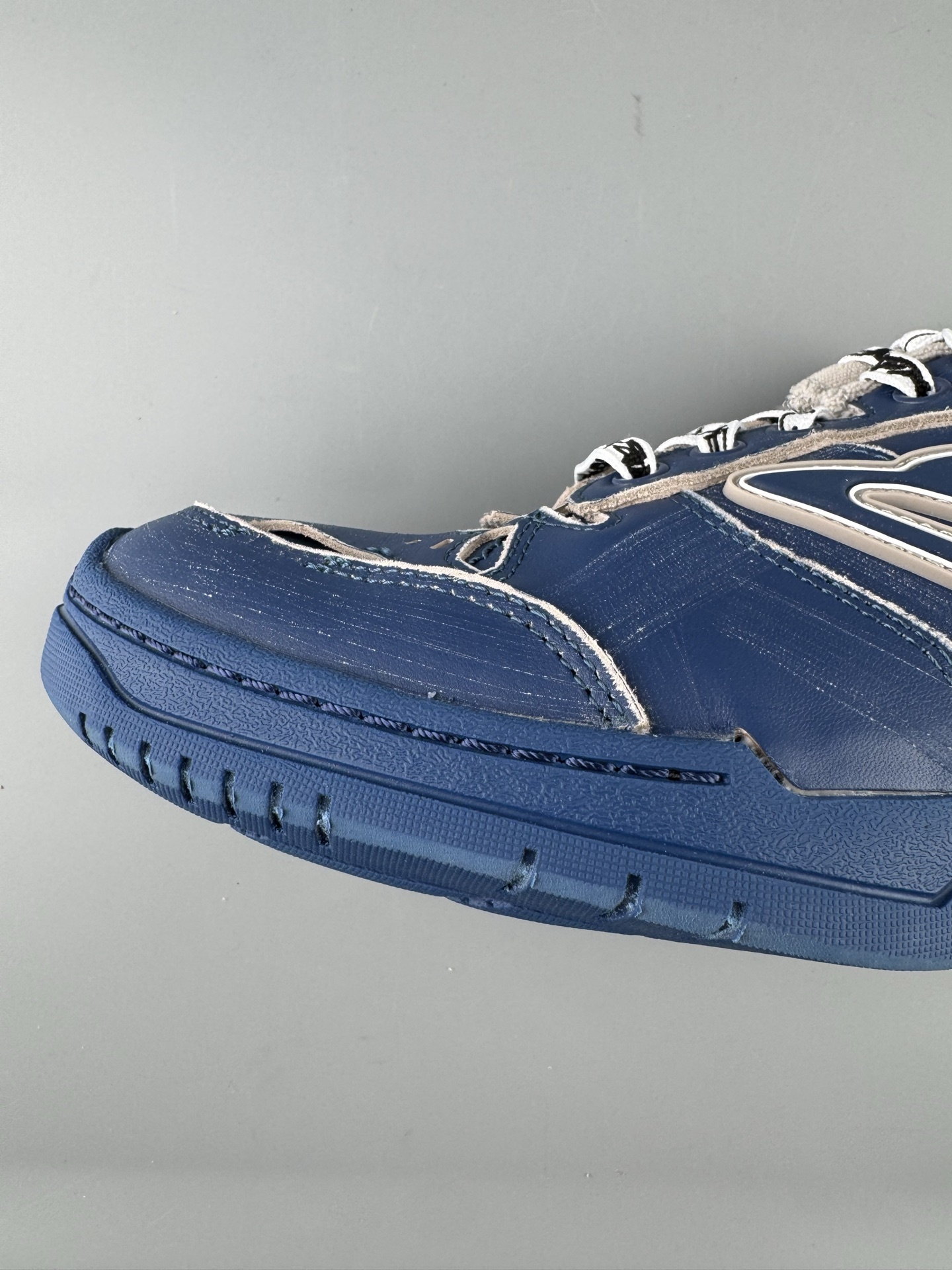 Reseller-Level Version, Superior to Ordinary Market Stock! Balenciaga HAMPTONS WORN-OUT Sneakers β Paris Fashion House - Image 11