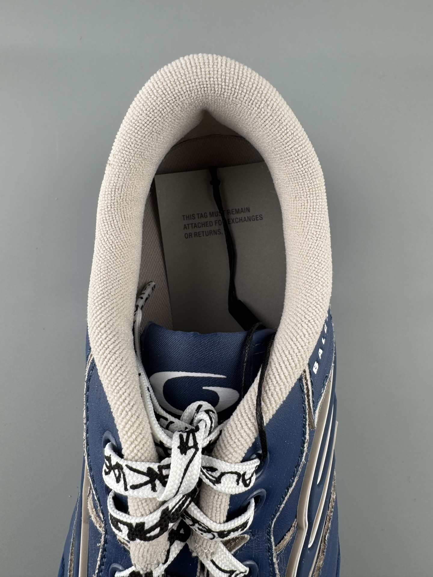 Reseller-Level Version, Superior to Ordinary Market Stock! Balenciaga HAMPTONS WORN-OUT Sneakers β Paris Fashion House - Image 12