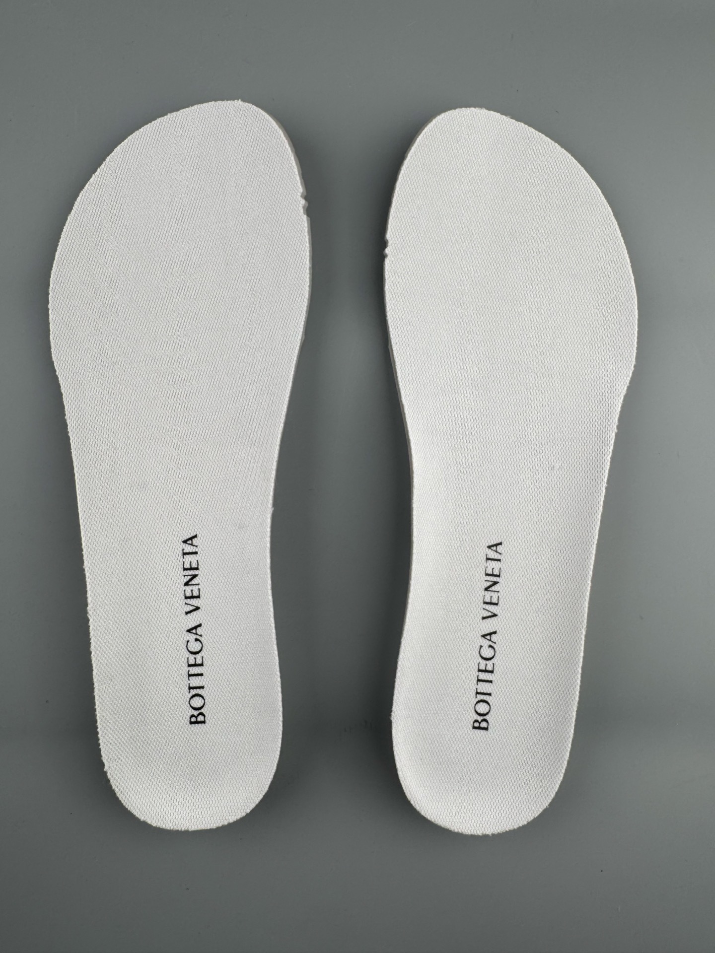 Bottega Veneta Orbit Sneakers Developed 1:1 from the original design, currently the best version on the market Material: Premium woven fabric - Image 5