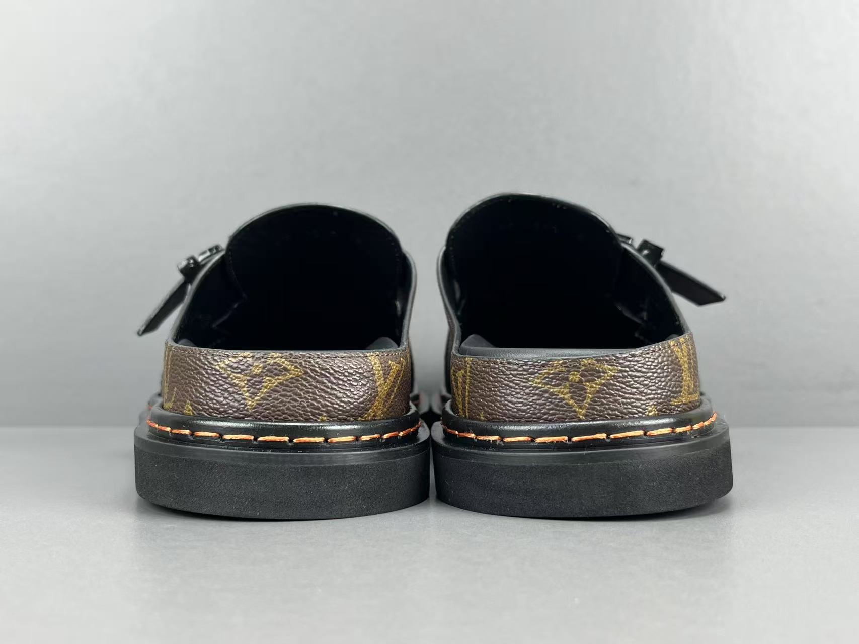 LOUIS VUITTON Easy LV Slides - Image 15