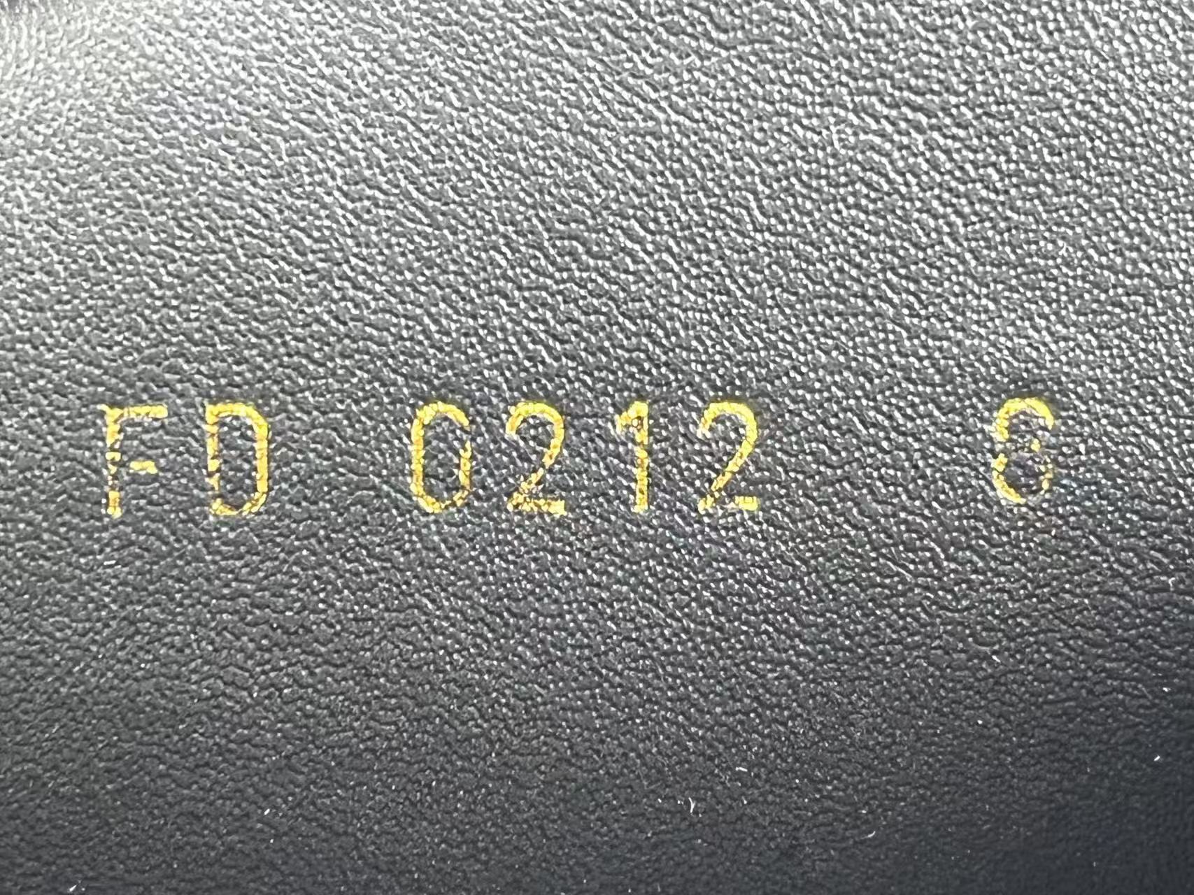 LOUIS VUITTON Easy LV Slides - Image 17