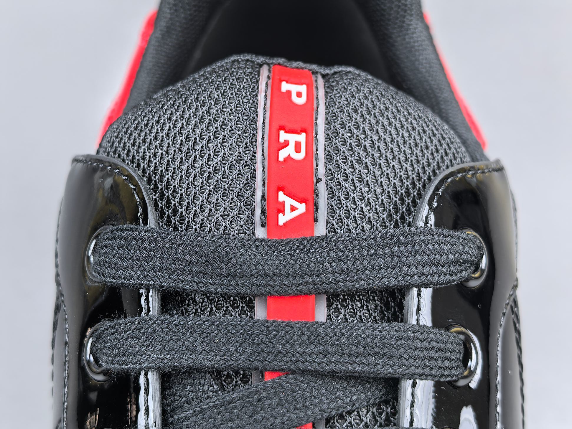 PRADA America’s Cup Sneakers Style: Round-toe, lace-up, low-top sports sneakers Premium original version with high-end craftsmanship - Image 4