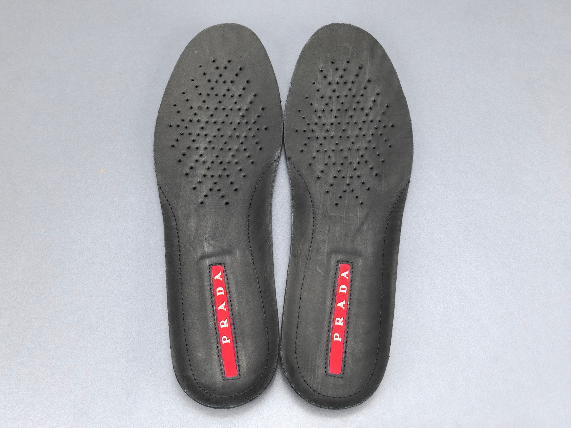 PRADA America’s Cup Sneakers Style: Round-toe, lace-up, low-top sports sneakers High-end original version Upper: Imported Flyknit fabric combined with patent leather - Image 4