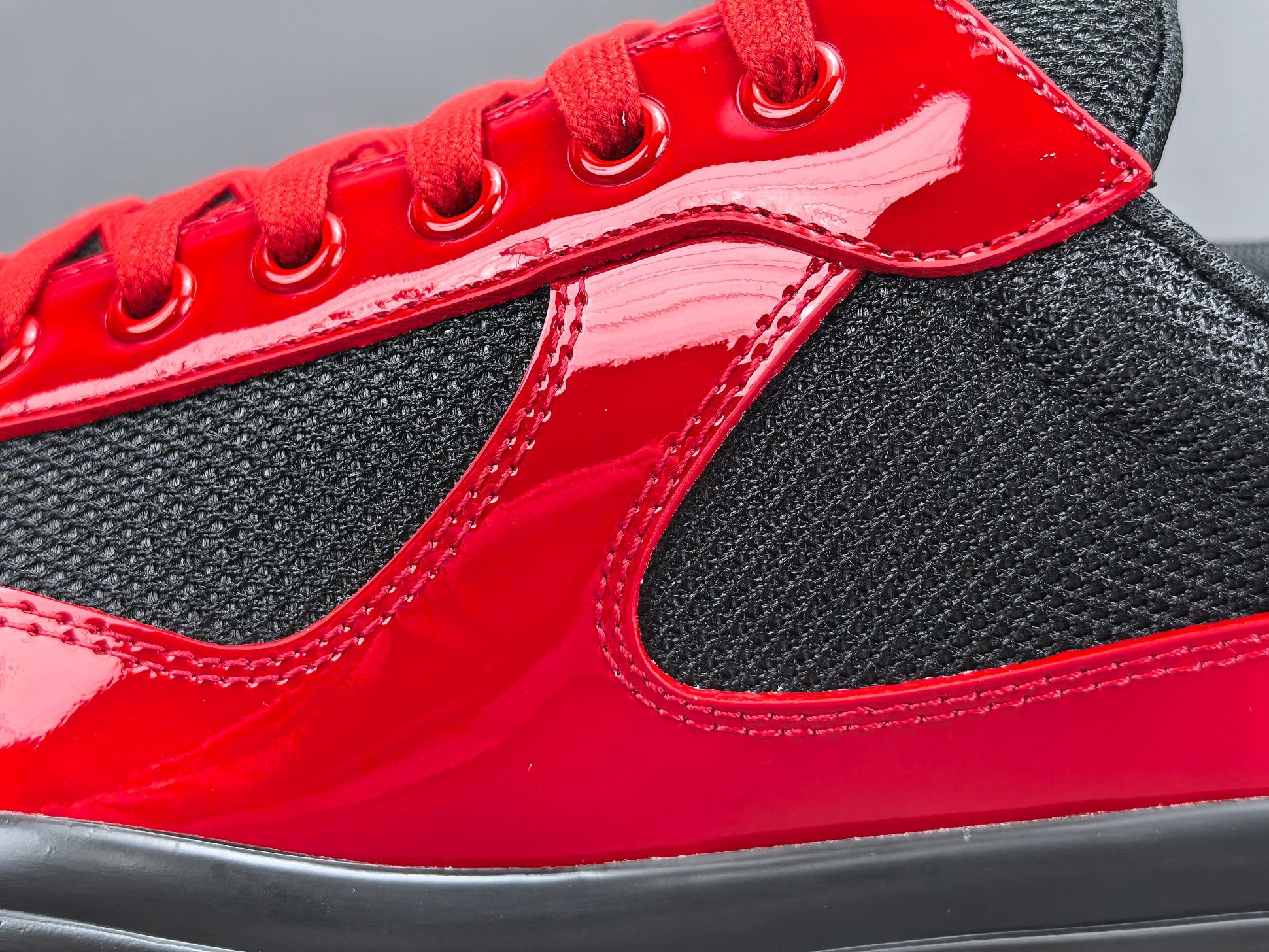 PRADA America’s Cup Sneakers Style: Round-toe, lace-up, low-top sports sneakers High-end original version Upper: Imported Flyknit fabric combined with patent leather - Image 9