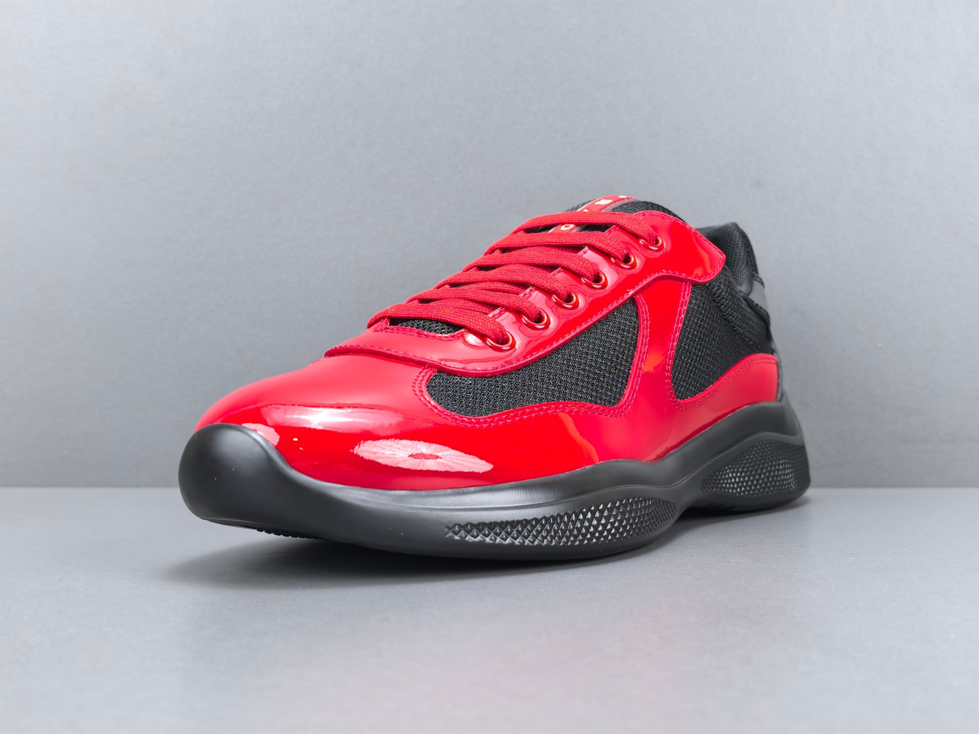 PRADA America’s Cup Sneakers Style: Round-toe, lace-up, low-top sports sneakers High-end original version Upper: Imported Flyknit fabric combined with patent leather - Image 11