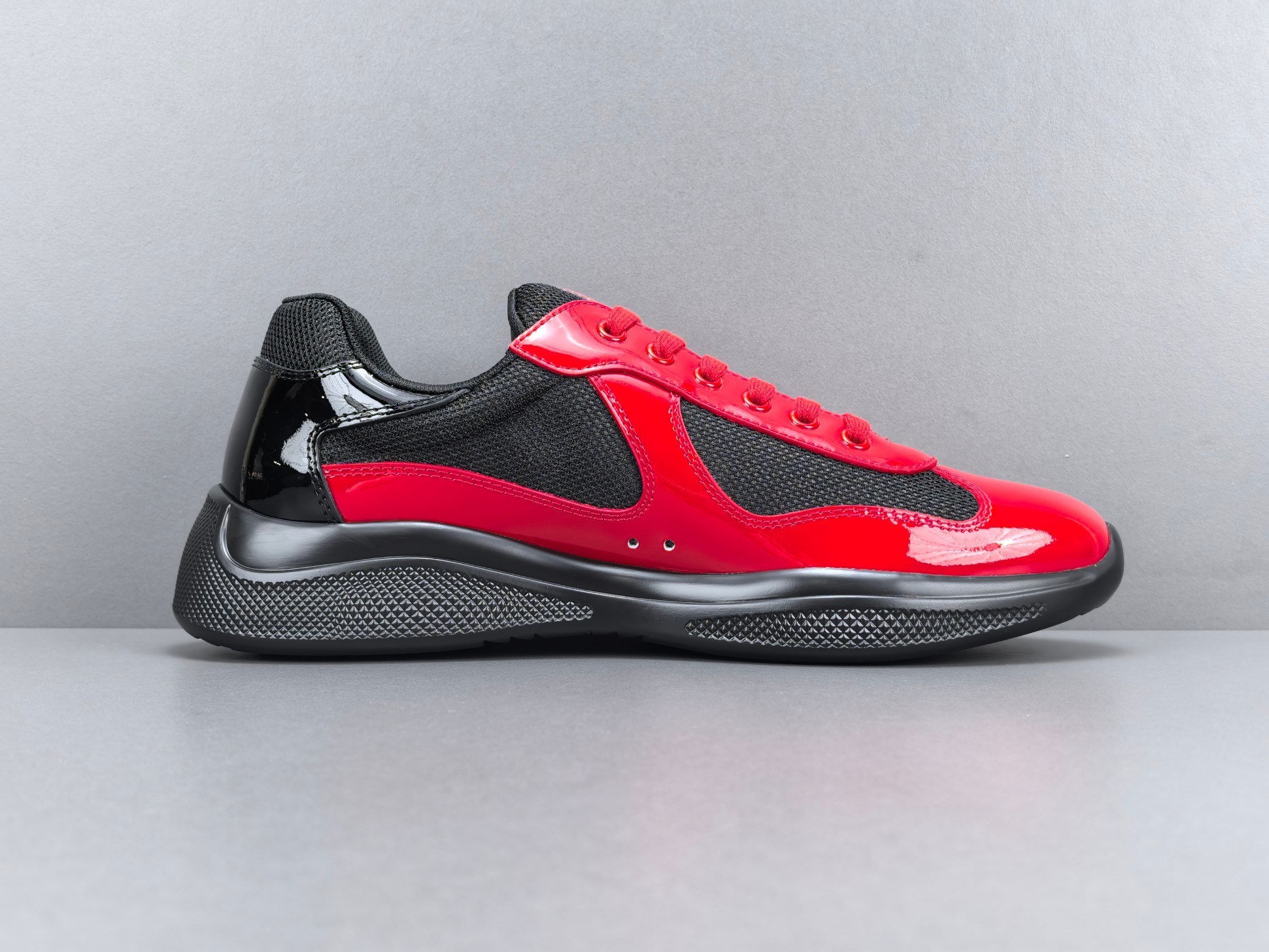 PRADA America’s Cup Sneakers Style: Round-toe, lace-up, low-top sports sneakers High-end original version Upper: Imported Flyknit fabric combined with patent leather - Image 12