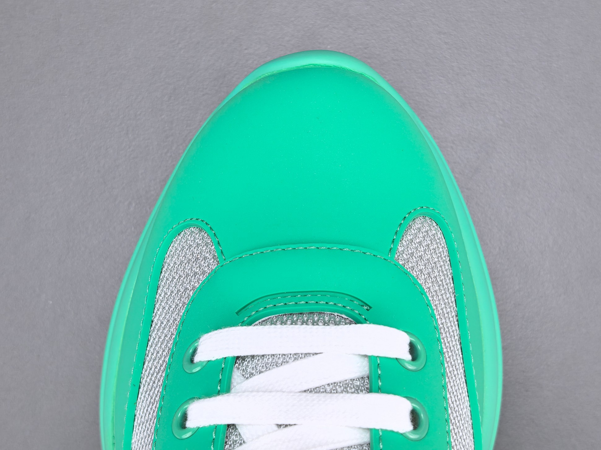 PRADA America’s Cup Sneakers Style: Round-toe, lace-up, low-top sports sneakers High-end original version Upper: Imported Flyknit fabric combined with patent leather - Image 3