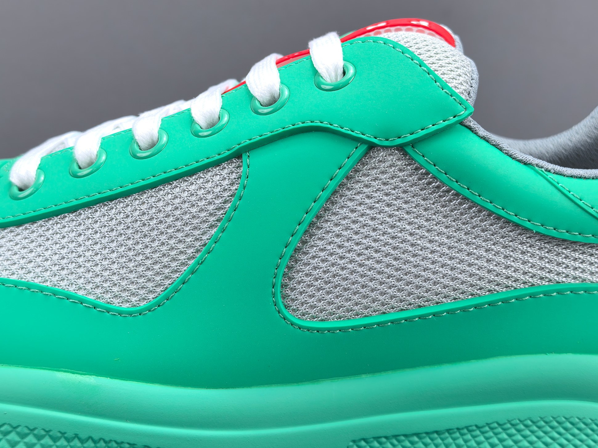 PRADA America’s Cup Sneakers Style: Round-toe, lace-up, low-top sports sneakers High-end original version Upper: Imported Flyknit fabric combined with patent leather - Image 4