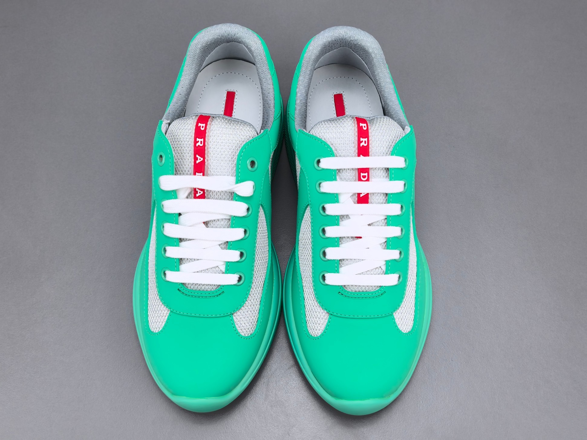 PRADA America’s Cup Sneakers Style: Round-toe, lace-up, low-top sports sneakers High-end original version Upper: Imported Flyknit fabric combined with patent leather - Image 12