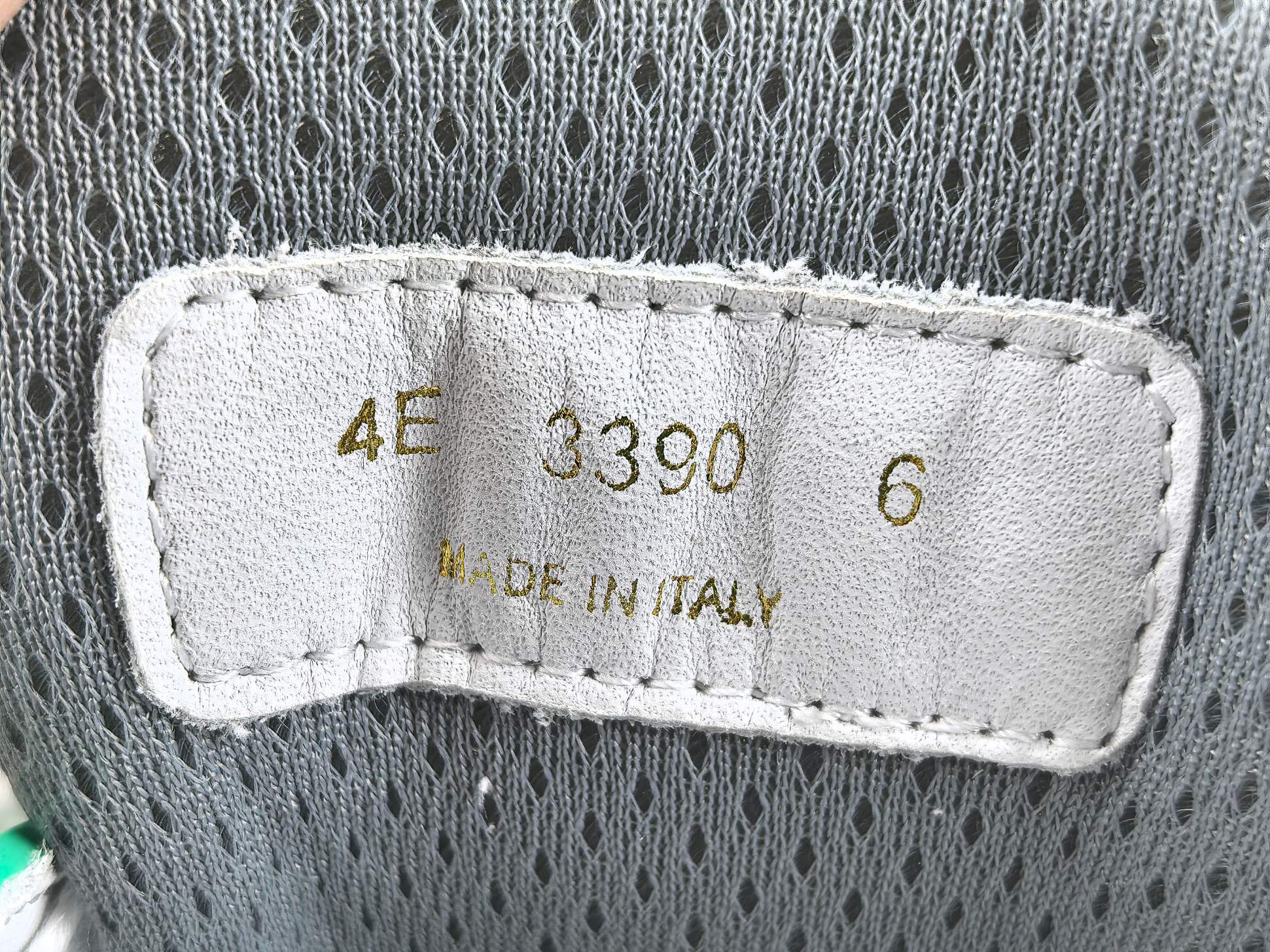 PRADA America’s Cup Sneakers Style: Round-toe, lace-up, low-top sports sneakers High-end original version Upper: Imported Flyknit fabric combined with patent leather - Image 13