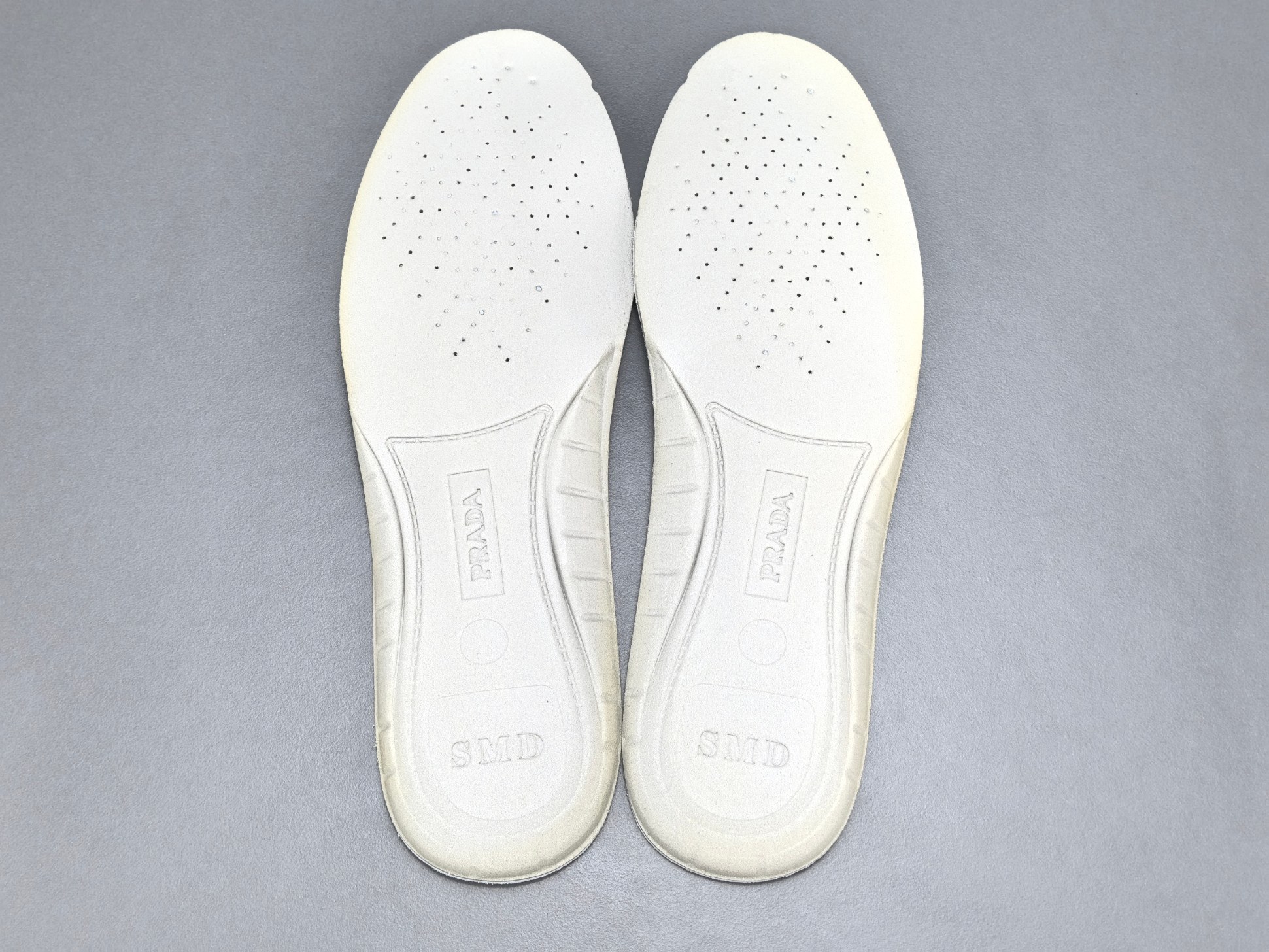 PRADA America’s Cup Sneakers Round-toe, lace-up, low-top sports sneakers - Image 8