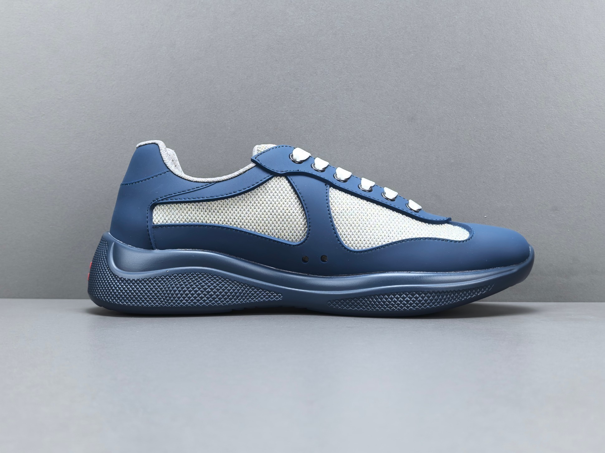 PRADA America’s Cup Sneakers Round-toe, lace-up, low-top sports sneakers