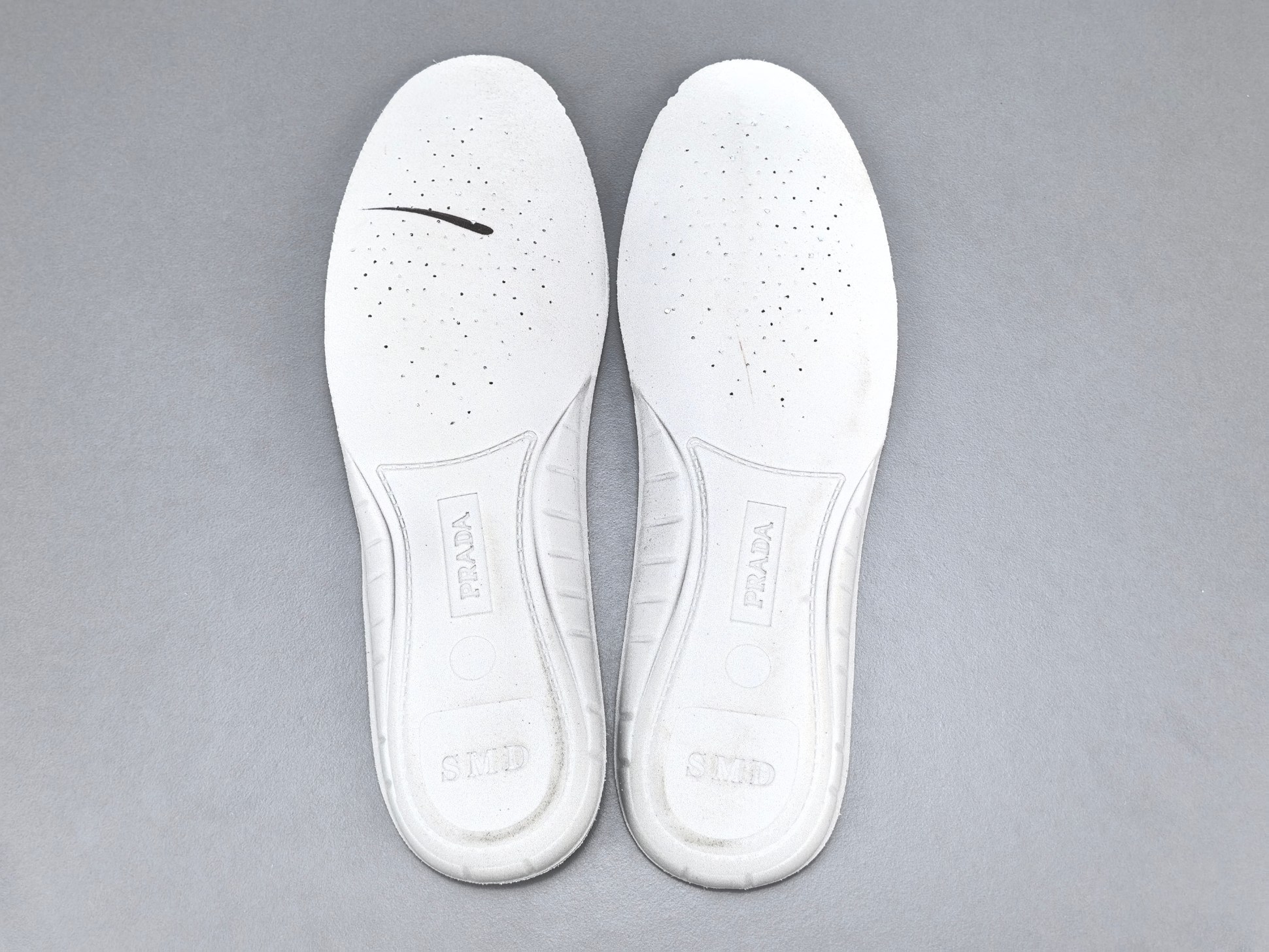 PRADA America’s Cup Sneakers Round-toe, lace-up, low-top sports sneakers - Image 7