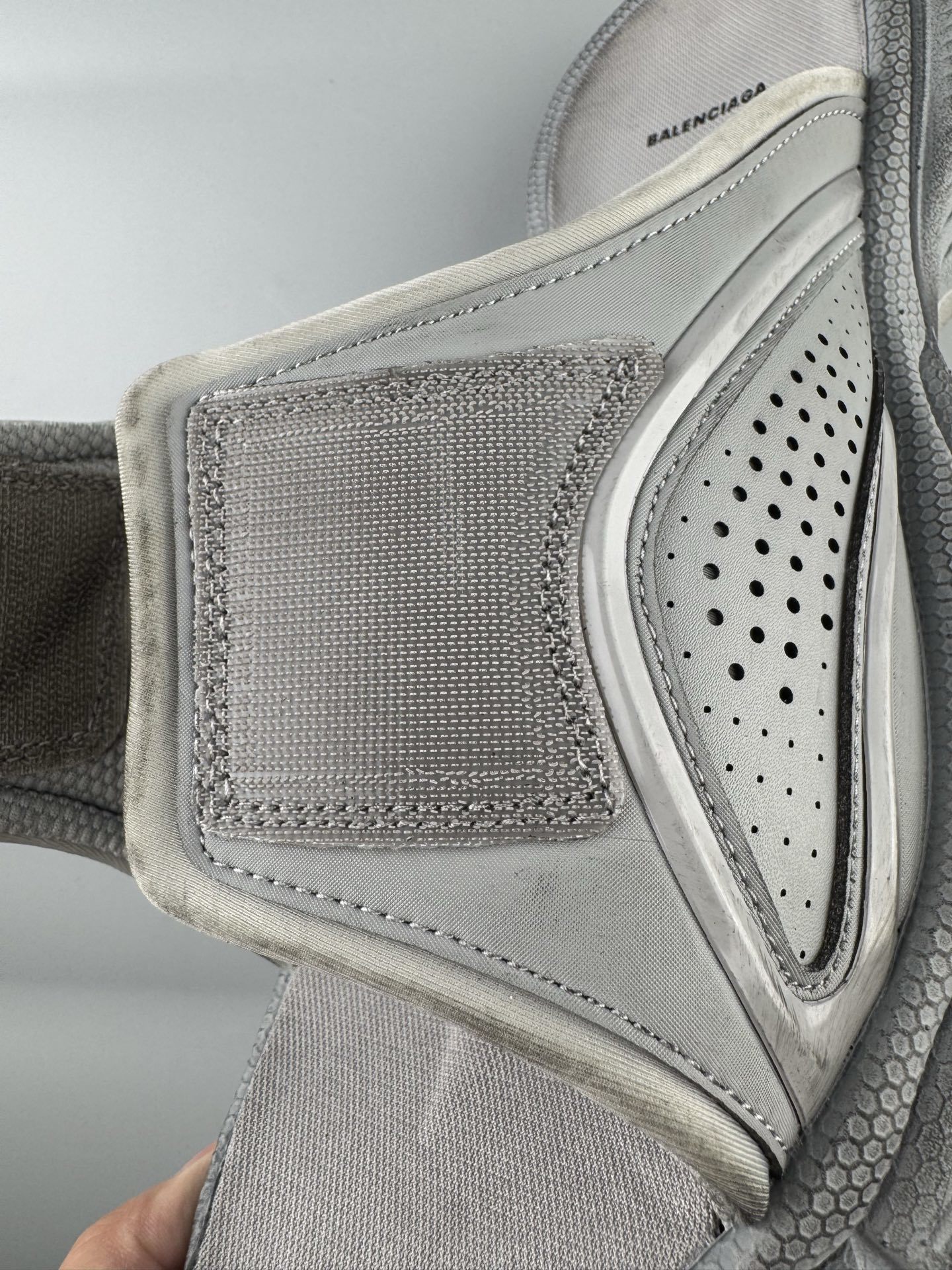 Balenciaga 3XL Slides Color: Gray Premium original factory materials Independently developed private outsole mold - Image 2