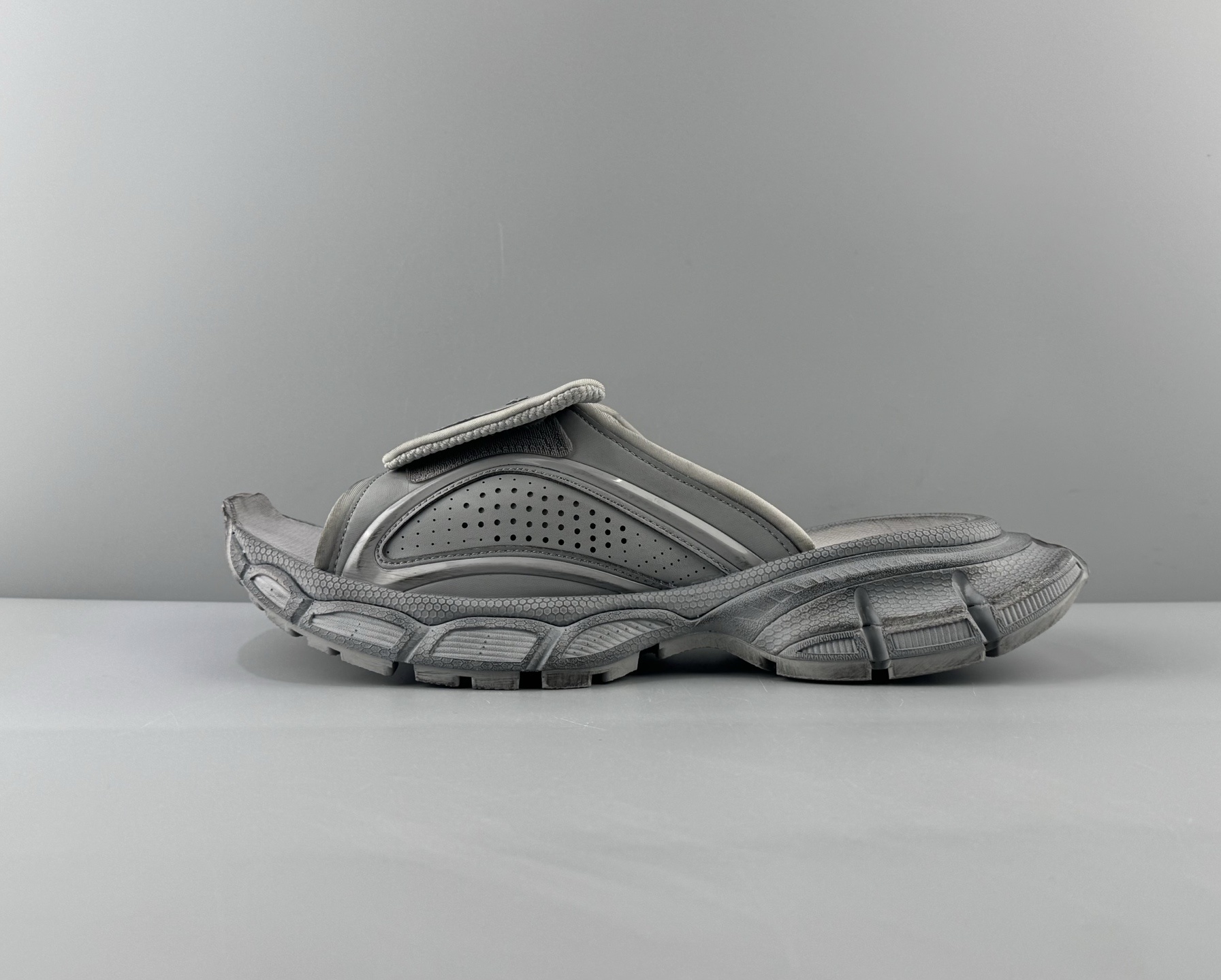 Balenciaga 3XL Slides Color: Gray Premium original factory materials Independently developed private outsole mold