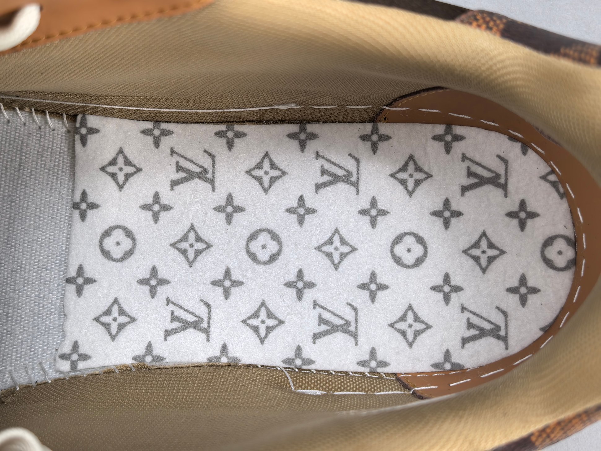 LOUIS VUITTON x Nigo Collaboration – FW25 Trainer A luxurious men’s low-top sneaker from the FW25 collection, blending Louis Vuitton’s refined craftsmanship with Nigo’s distinctive streetwear flair. - Image 6
