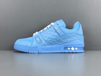 Louis Vuitton Trainer 2025 Edition Designed under the creative vision of Virgil Abloh, this LV Trainer draws inspiration from vintage basketball sneakers, blending heritage aesthetics with modern luxury.