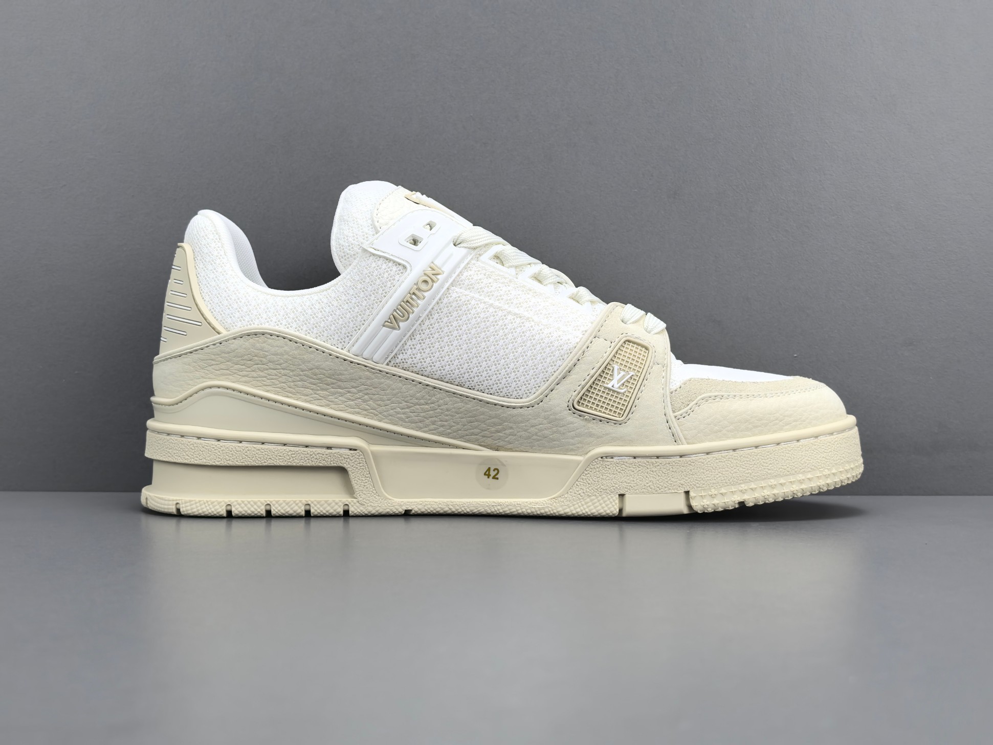 Louis Vuitton Trainer 2025 Edition Designed under the creative vision of Virgil Abloh, this LV Trainer draws inspiration from vintage basketball sneakers, blending heritage aesthetics with modern luxury.