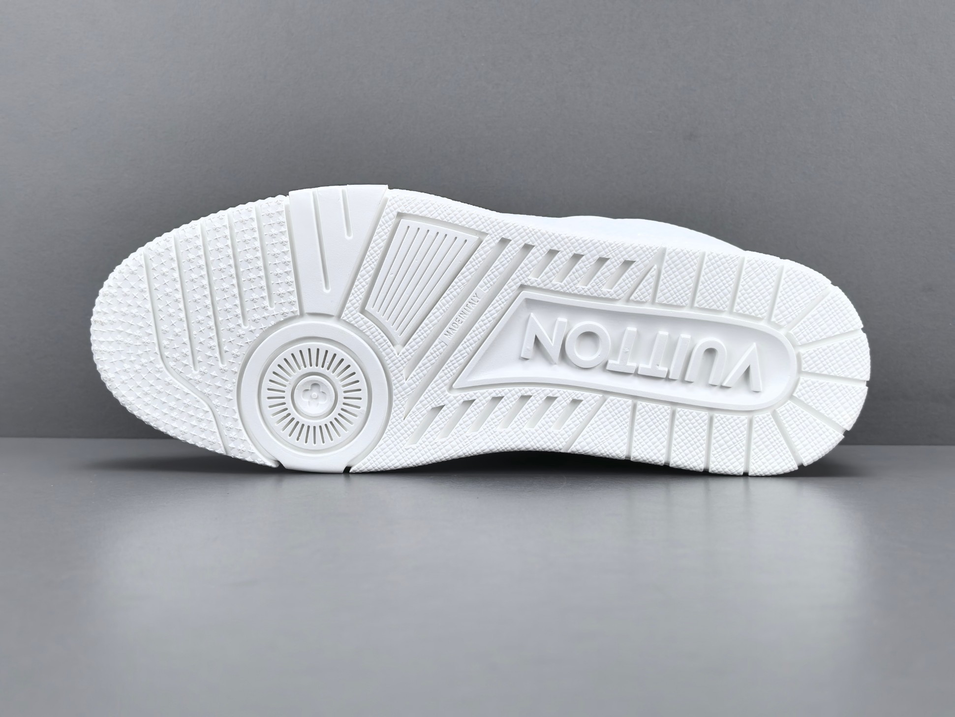 Louis Vuitton Trainer 2025 Edition Designed under the creative vision of Virgil Abloh, this LV Trainer draws inspiration from vintage basketball sneakers, blending heritage aesthetics with modern luxury. - Image 13