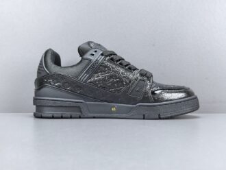 Louis Vuitton Trainer 2025 Edition Designed under the creative vision of Virgil Abloh, this LV Trainer draws inspiration from vintage basketball sneakers, blending heritage aesthetics with modern luxury.