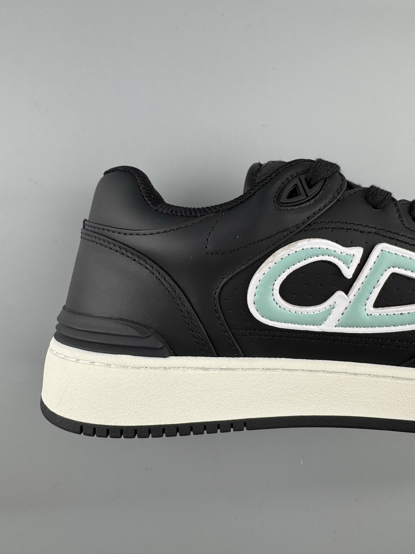 Stone Island x DIOR AND KAWS B57 Dribble Low-Top Sneaker β Limited Edition (Jay Chou Celebrity Model) - Image 2