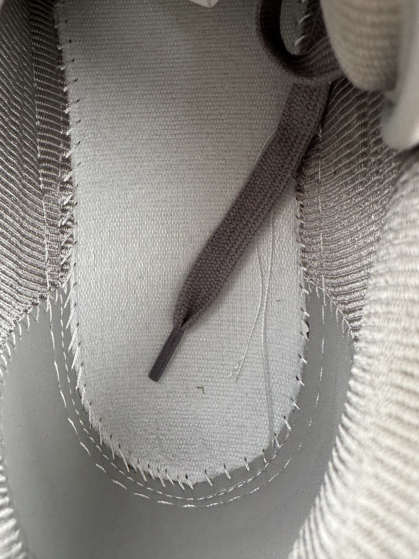 Stone Island x DIOR AND KAWS B57 Dribble Low-Top Sneaker β Limited Edition (Jay Chou Celebrity Model) - Image 3