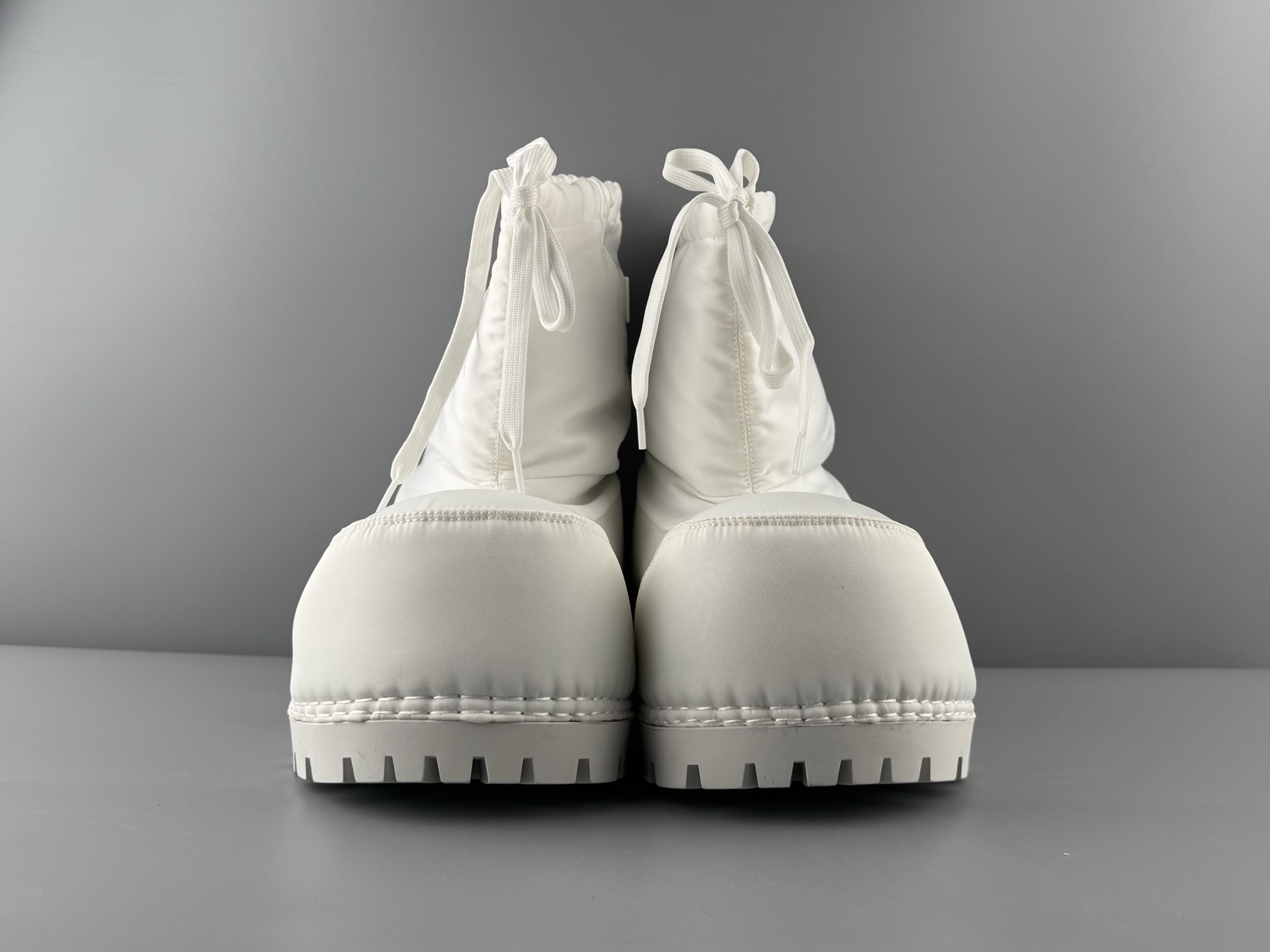 Balenciaga Alaska FW24 SKIWEAR Collection β Fleece-Lined Short Boots. Warm, versatile, and comfortable winter design from the Balenciaga SKIWEAR line. - Image 9