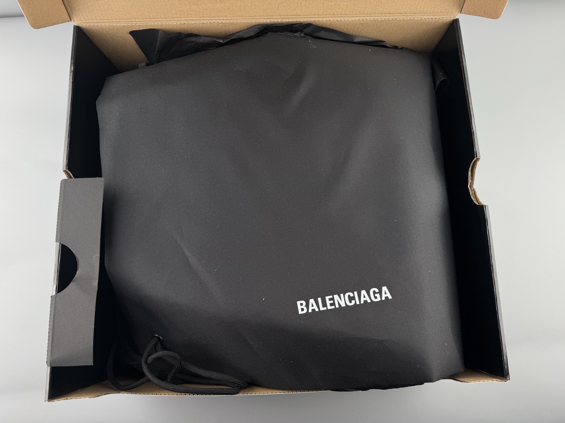 Balenciaga Alaska FW24 SKIWEAR Collection β Fleece-Lined Short Boots. Warm, versatile, and comfortable winter design from the Balenciaga SKIWEAR line. - Image 13