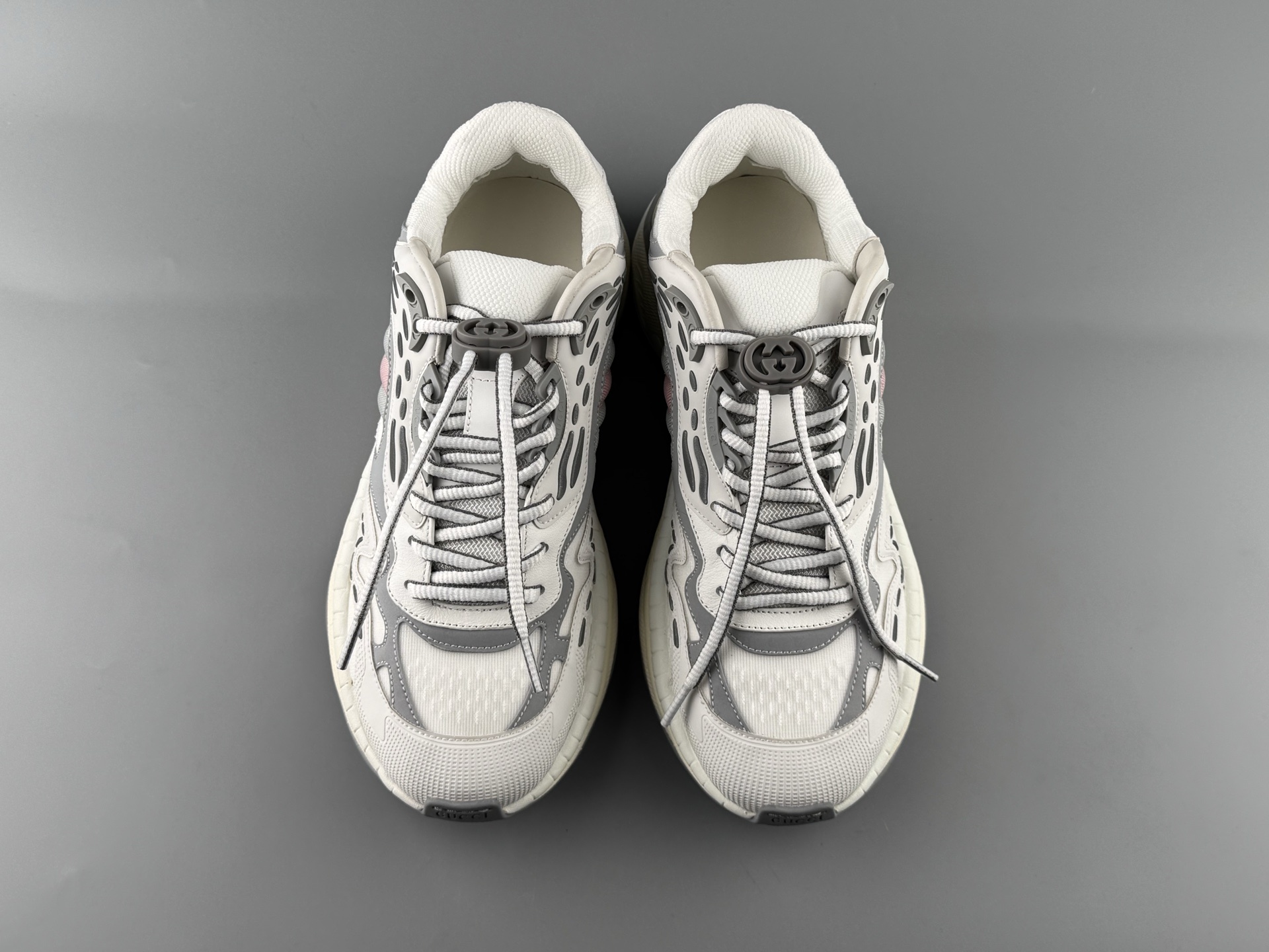GUCCI Leather Round-Toe Drawstring Low-Top Casual Sneakers (Unisex) Developed using original factory data, with all materials sourced from the same suppliers as the authentic production line. - Image 18