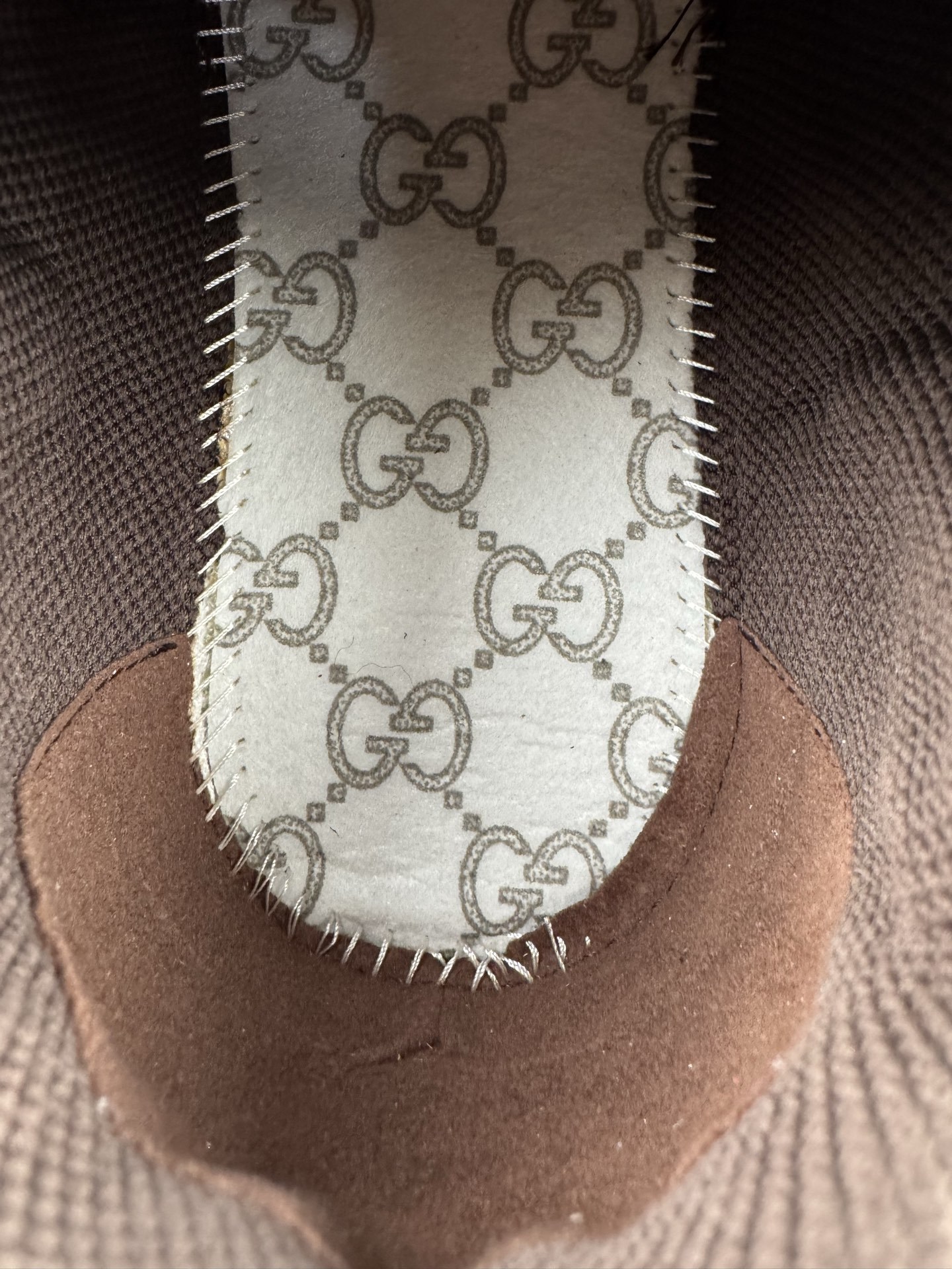 GUCCI Leather Round-Toe Drawstring Low-Top Casual Sneakers (Unisex) Developed using original factory specifications, with all materials sourced from the same suppliers as the authentic manufacturing line for guaranteed premium quality. - Image 8