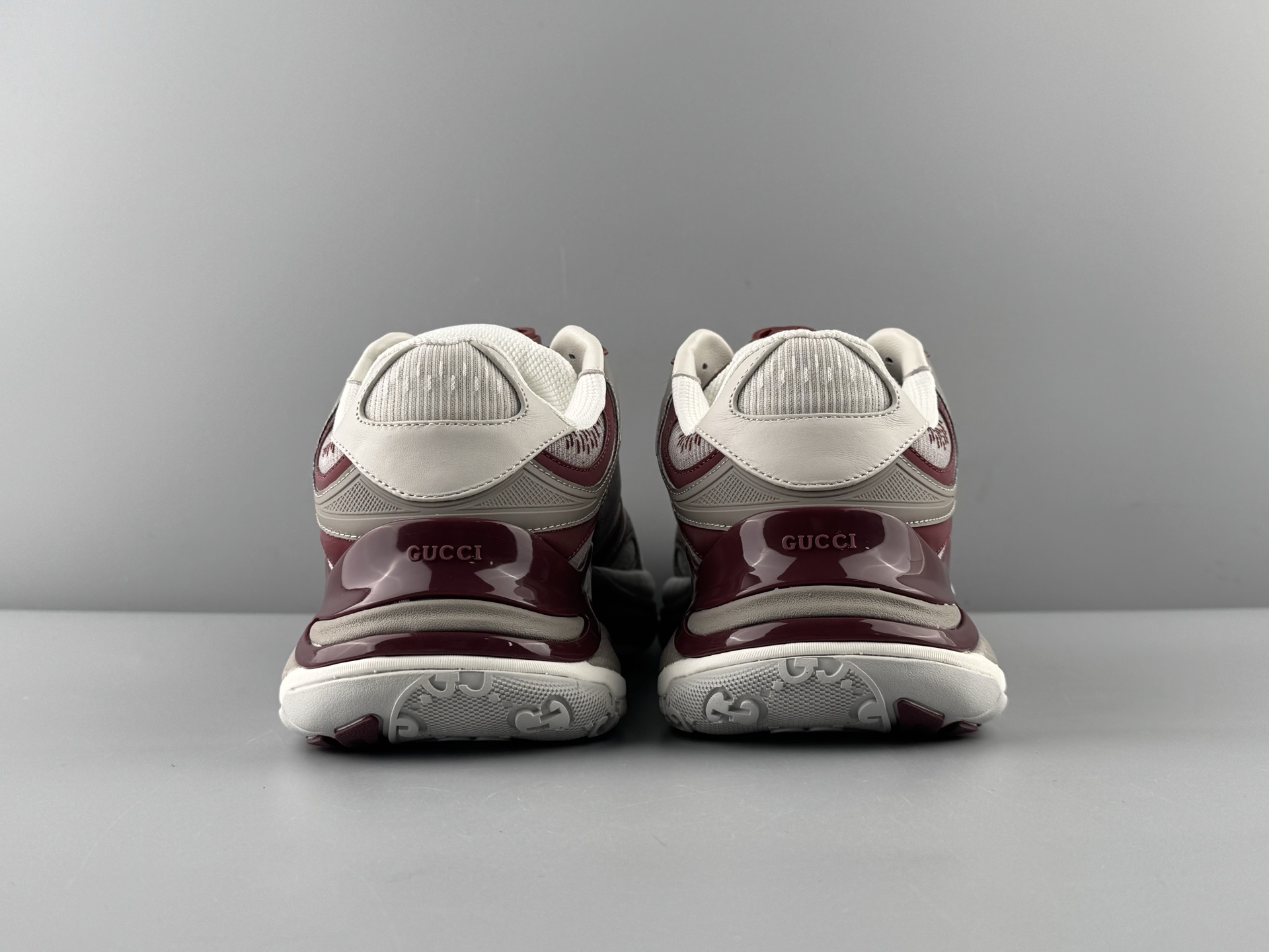 GUCCI Leather Round-Toe Drawstring Low-Top Casual Sneakers (Unisex) Developed using original factory specifications, with all materials sourced from the same suppliers as the authentic manufacturing line for guaranteed premium quality. - Image 14