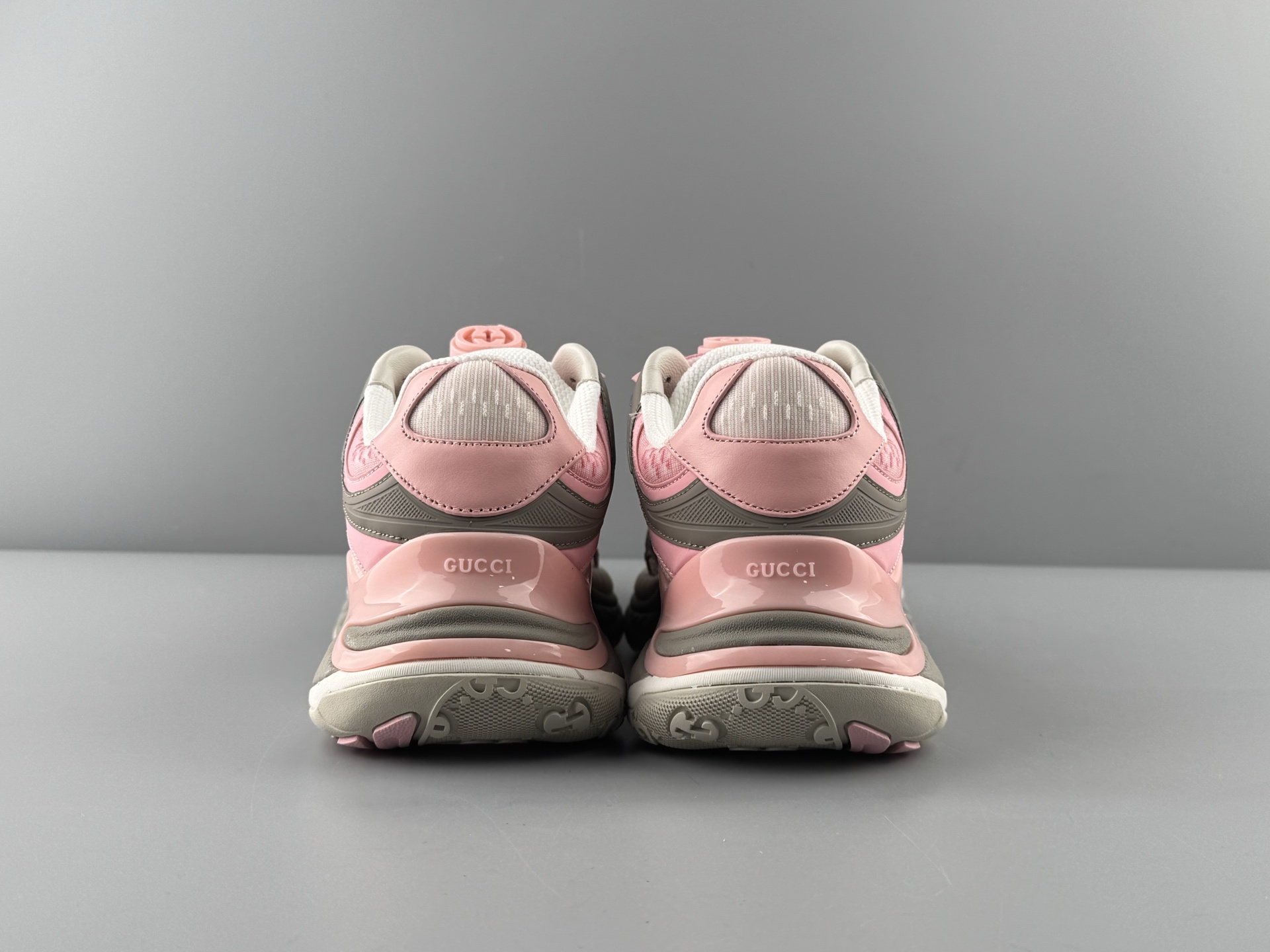 GUCCI Leather Round-Toe Drawstring Low-Top Casual Sneakers (Unisex) Developed using original factory specifications, with all materials sourced from the same suppliers as the authentic manufacturing line for guaranteed premium quality. - Image 11