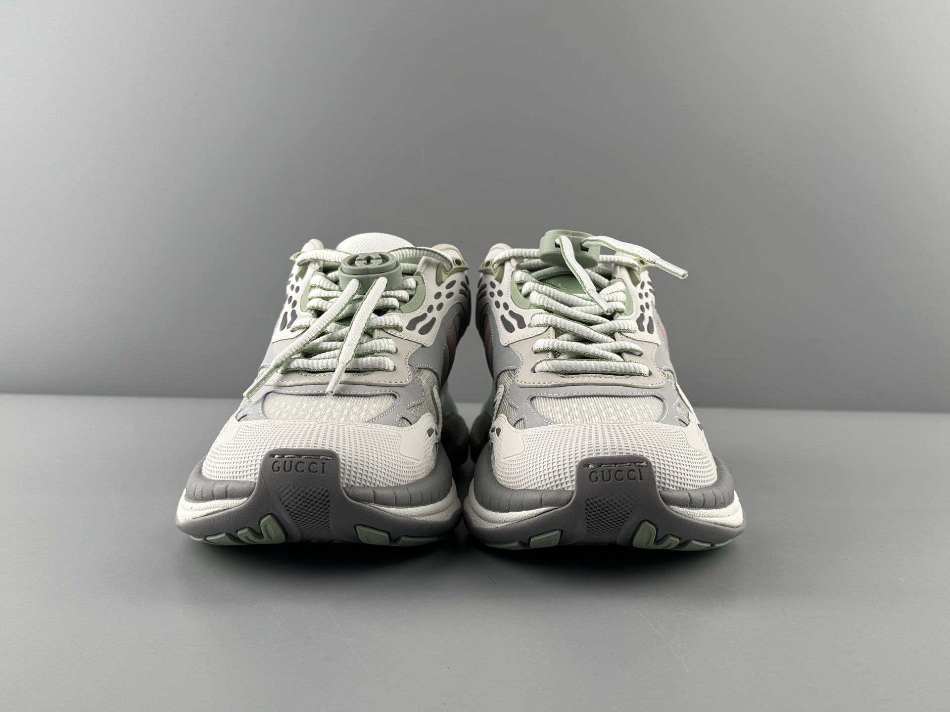 GUCCI Leather Round-Toe Drawstring Low-Top Casual Sneakers (Unisex) Developed using original factory specifications, with all materials sourced from the same suppliers as the authentic manufacturing line for guaranteed premium quality. - Image 16