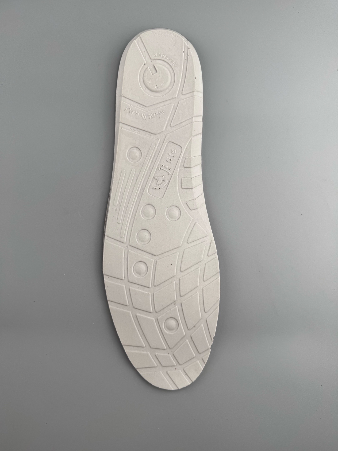 Loro Piana 25SS Tennis Walk Series Sneakers β Original design purchased and developed. This new model features suede and mesh with an ultra-low cut, suitable for year-round wear - Image 2