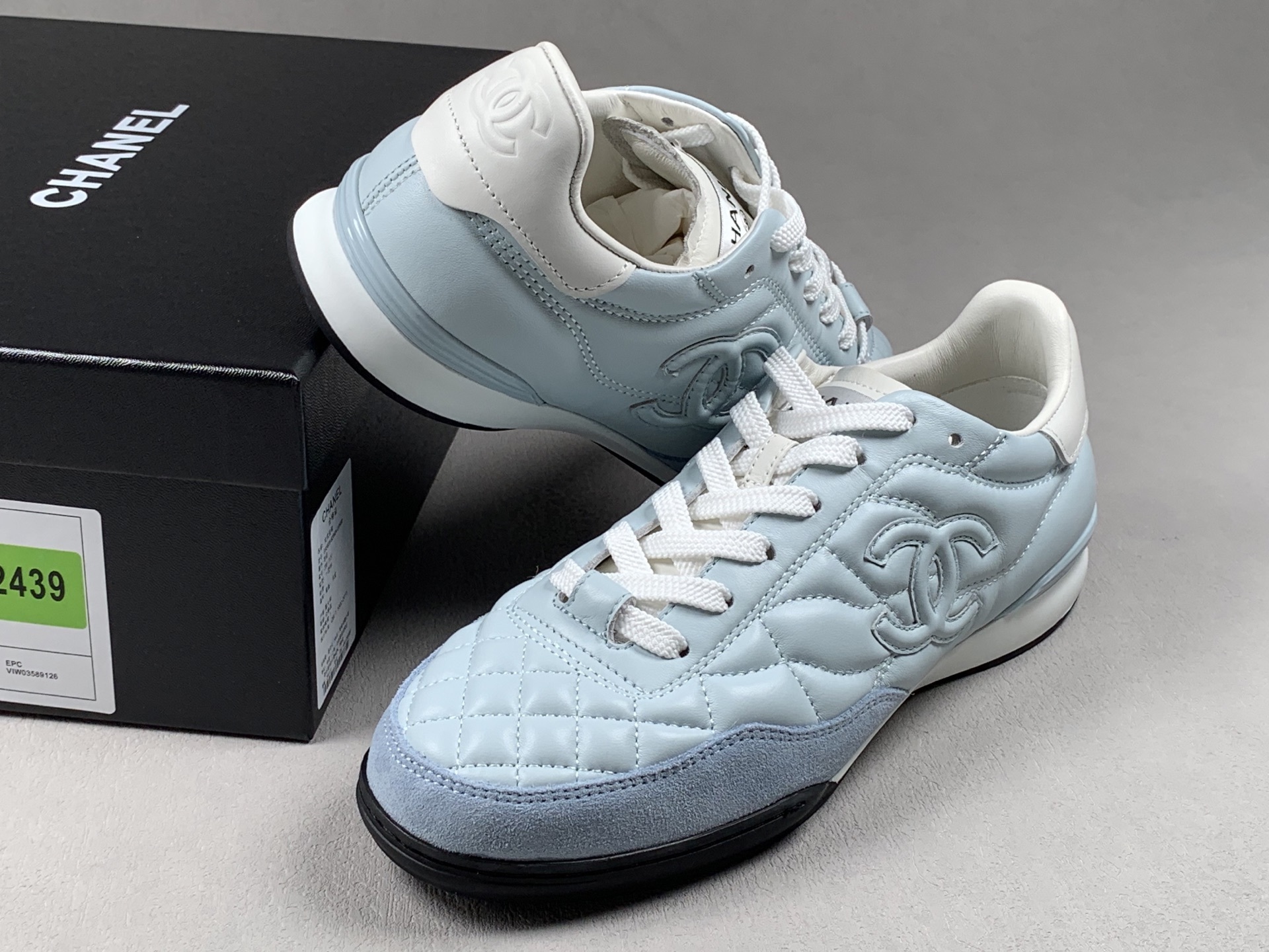 CHANEL 24A Low-Top Flat Lace-Up Sneakers – Quilted Design, All-Season Casual Style, Upgraded “Mini Chanel 3rd Gen” Sporty Look, Light Yellow Gender: Unisex Materials & Construction: Upper: Premium imported oiled wax calf leather paired with high-gloss imported suede Lining: Imported lambskin Outsole: Durable TPU combination sole - Image 8