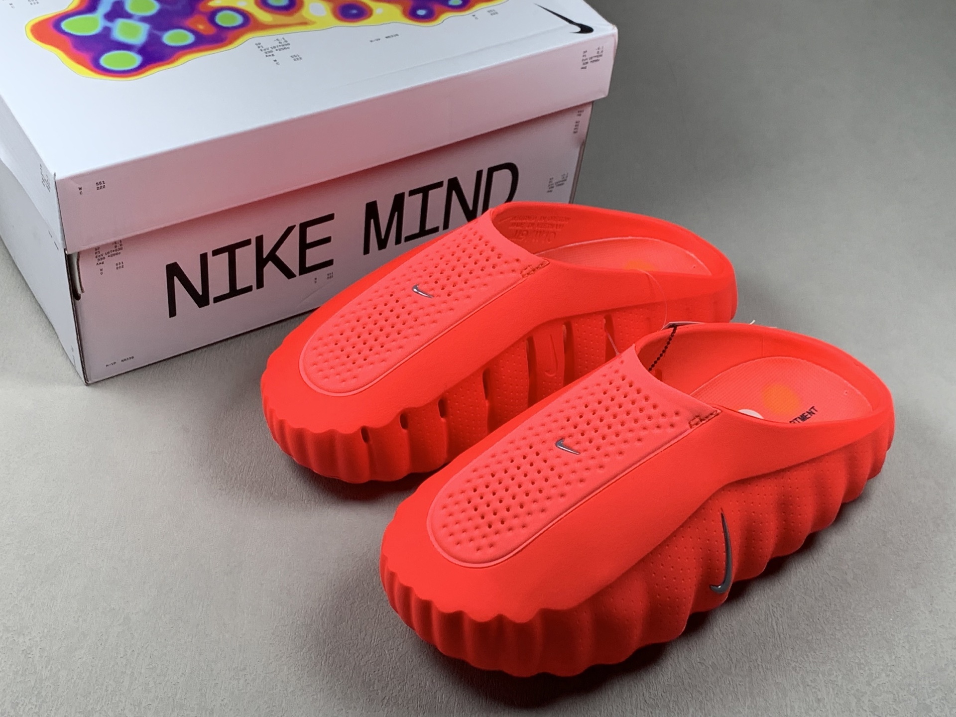Nike Mind 001 Sail Red toe-post slide sandals with black-tech footbed, foot-massage sole, comfortable fit training shoes. Top-tier version with correct details 1:1 standard configuration combination sole MD soft midsole + gradient matte outsole - Image 6