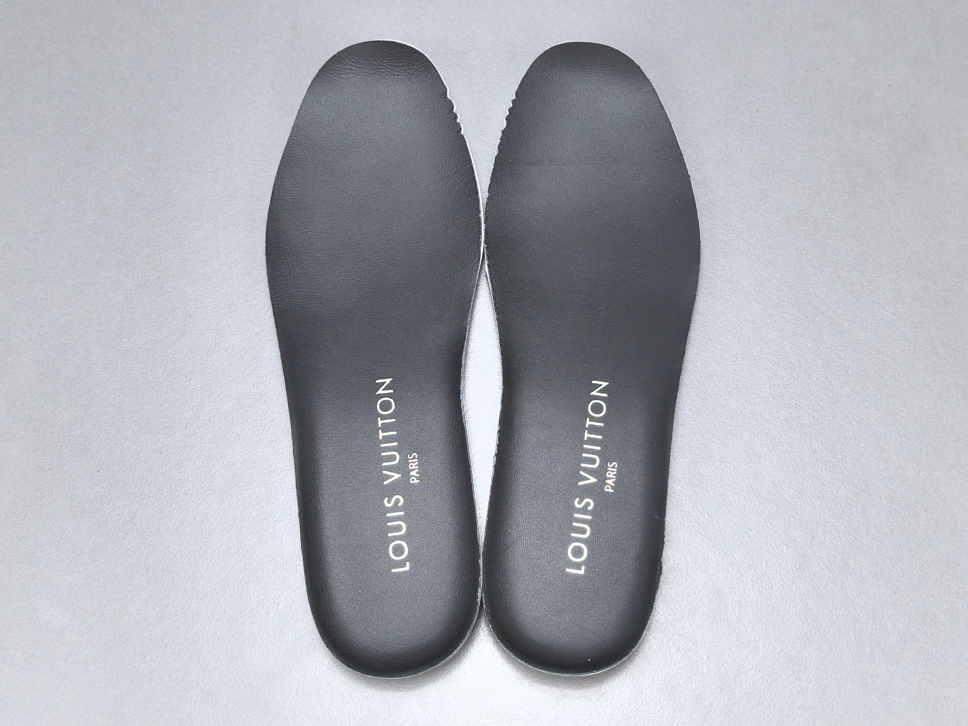 Louis Vuitton Sneakerina German trainer–style shoes made of cowhide leather, round toe lace-up, ballet-inspired design, thin sole, low-top lifestyle casual shoes for women. - Image 5