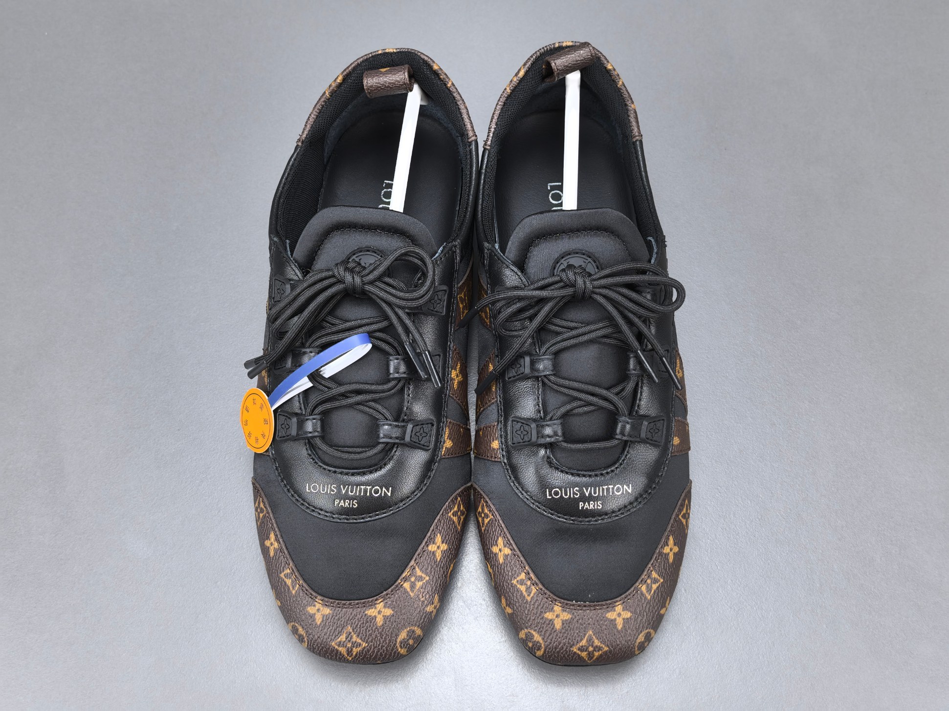 Louis Vuitton Sneakerina German trainer–style shoes made of cowhide leather, round toe lace-up, ballet-inspired design, thin sole, low-top lifestyle casual shoes for women. - Image 12