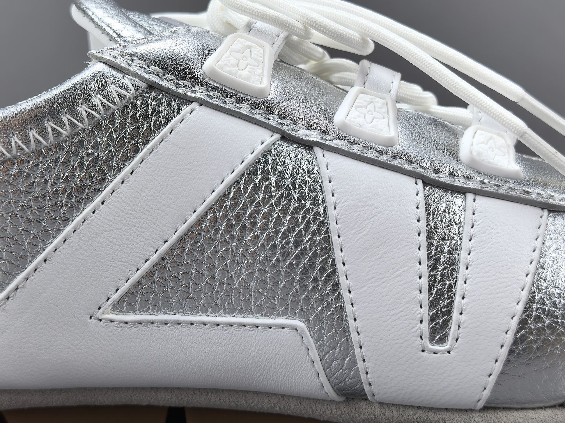 Louis Vuitton Sneakerina German trainer–style women’s sneakers made of cowhide leather, featuring a round toe, lace-up closure, ballet-inspired style, thin sole, and low-top design. Suitable for everyday casual wear. - Image 8
