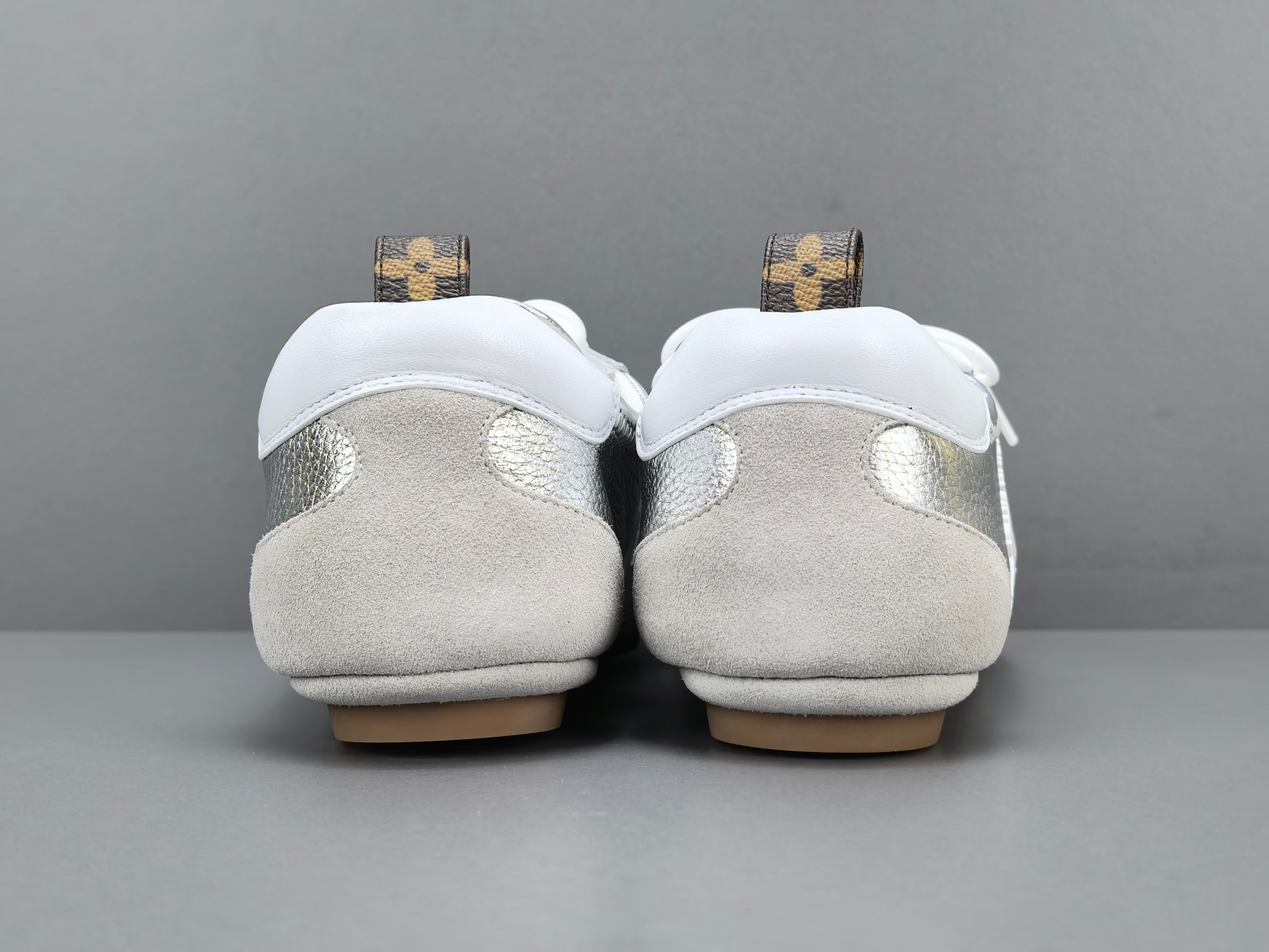 Louis Vuitton Sneakerina German trainer–style women’s sneakers made of cowhide leather, featuring a round toe, lace-up closure, ballet-inspired style, thin sole, and low-top design. Suitable for everyday casual wear. - Image 13