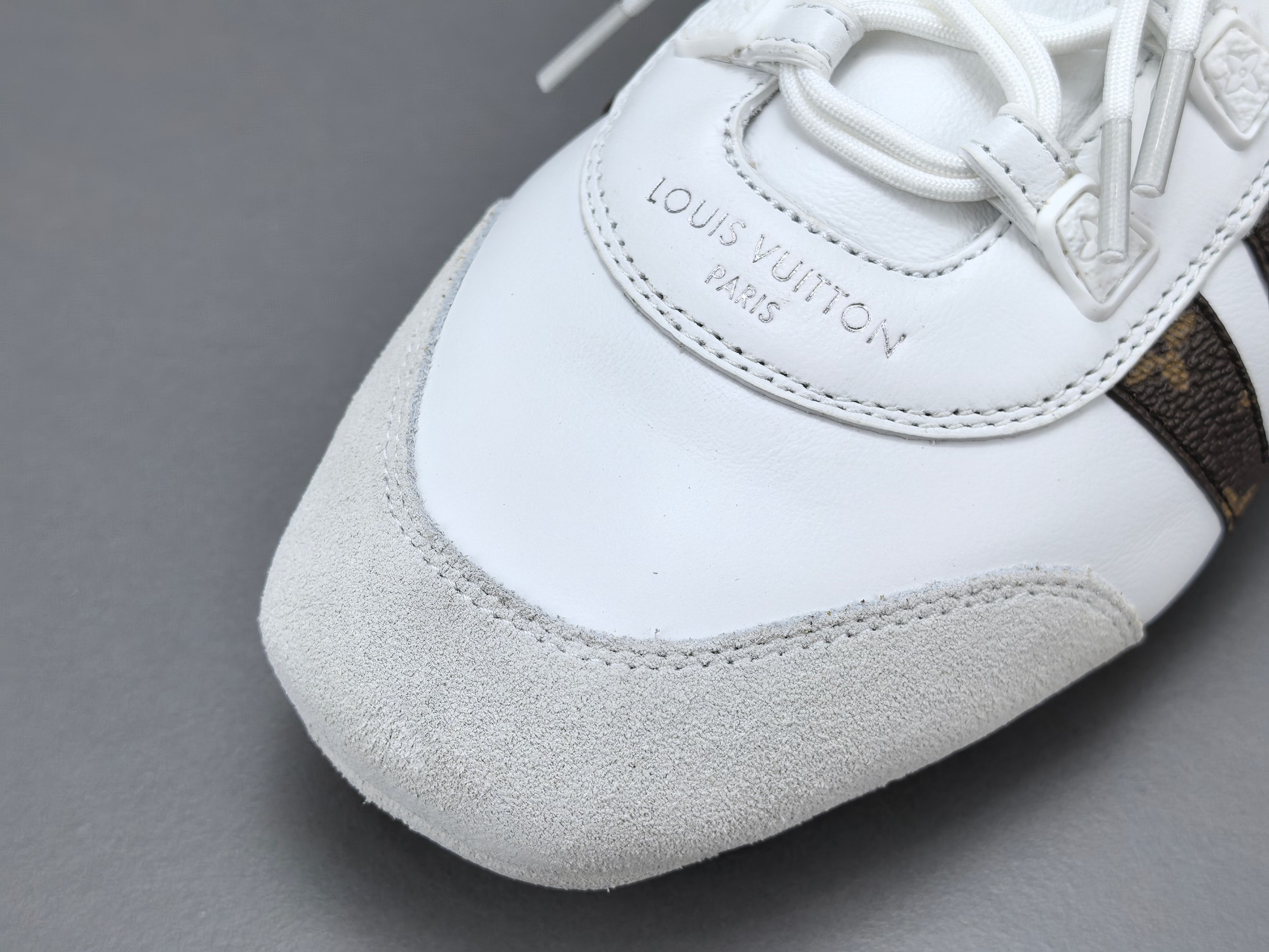 Louis Vuitton Sneakerina German trainer–style women’s casual sneakers made from cowhide leather, featuring a round toe, lace-up closure, ballet-inspired style, thin sole, and low-top design. Suitable for everyday lifestyle and casual wear. Sizes: 35, 36, 37, 38, 39, 40 (Women’s shoes). - Image 4