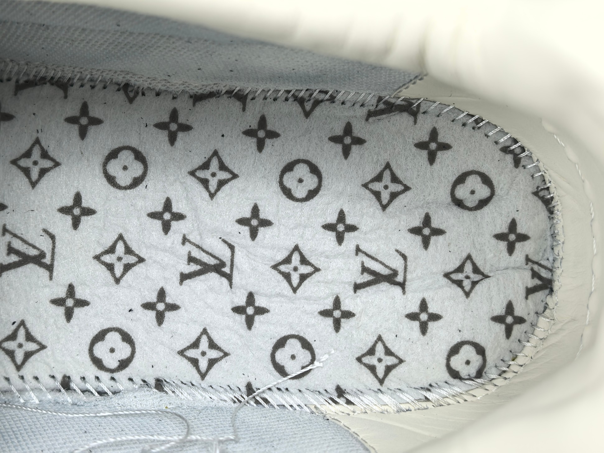 Louis Vuitton Tilted Men’s low-top skate-style sneakers made of suede calf leather, featuring a round toe and lace-up closure. Sizes: 39, 40, 41, 42, 43, 44, 45, 46 (Men’s) - Image 6
