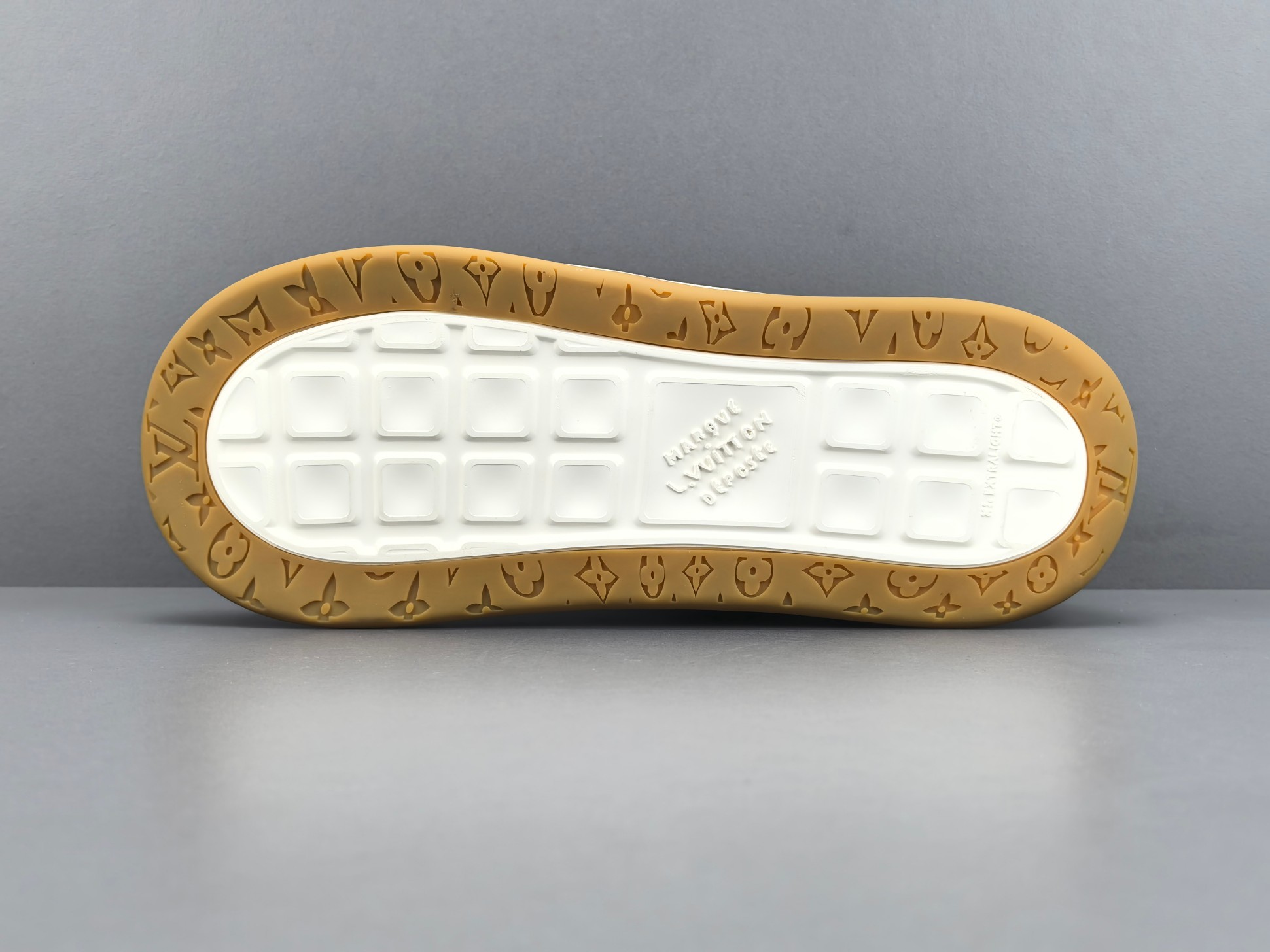 Louis Vuitton Tilted Men’s low-top skate-style sneakers made of suede calf leather, featuring a round toe and lace-up closure. Sizes: 39, 40, 41, 42, 43, 44, 45, 46 (Men’s) - Image 12