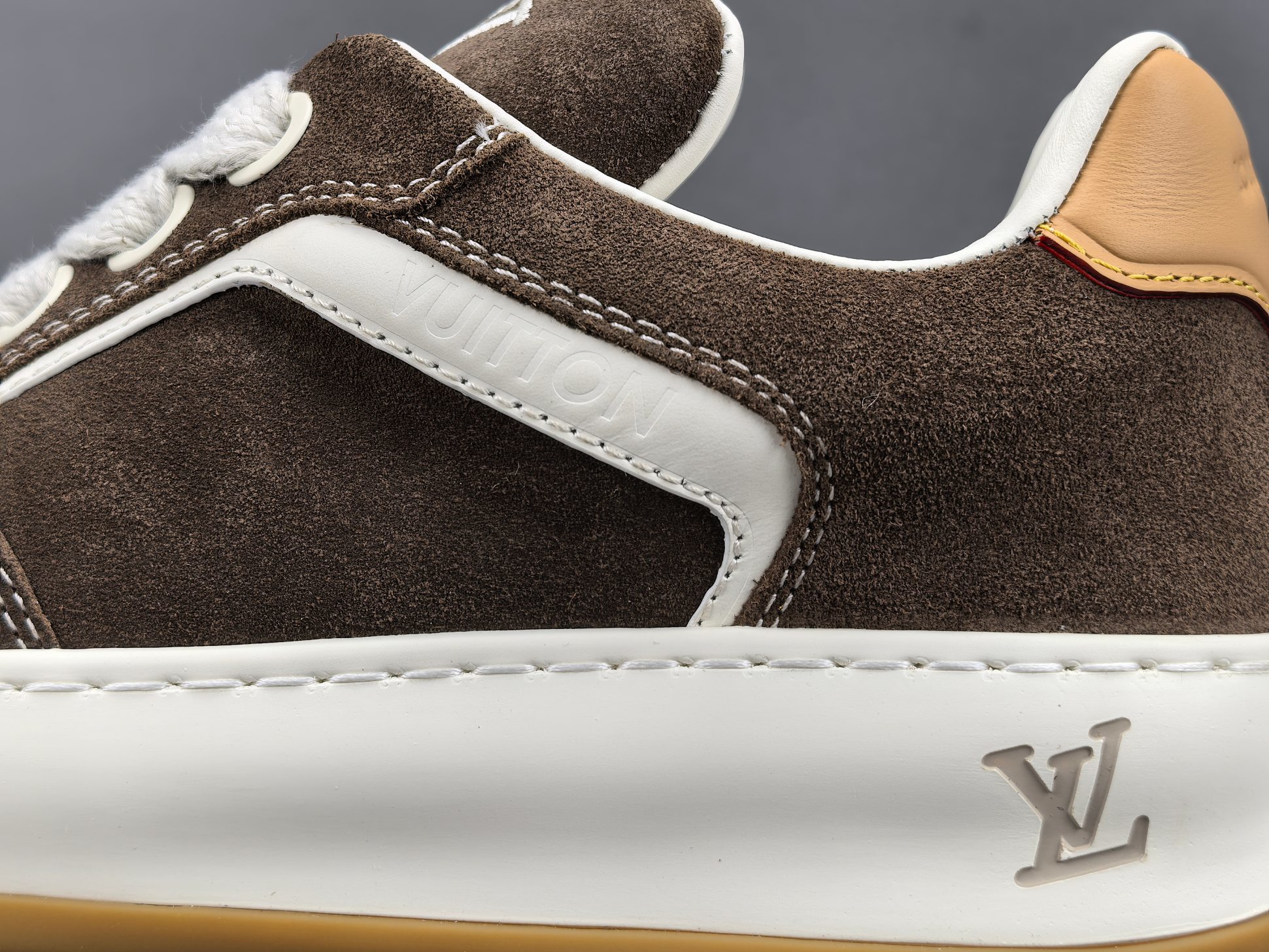 Louis Vuitton Tilted Men’s low-top skate sneakers made of suede calf leather, featuring a round toe and lace-up closure. Sizes: 39, 40, 41, 42, 43, 44, 45, 46 (Men’s) - Image 4
