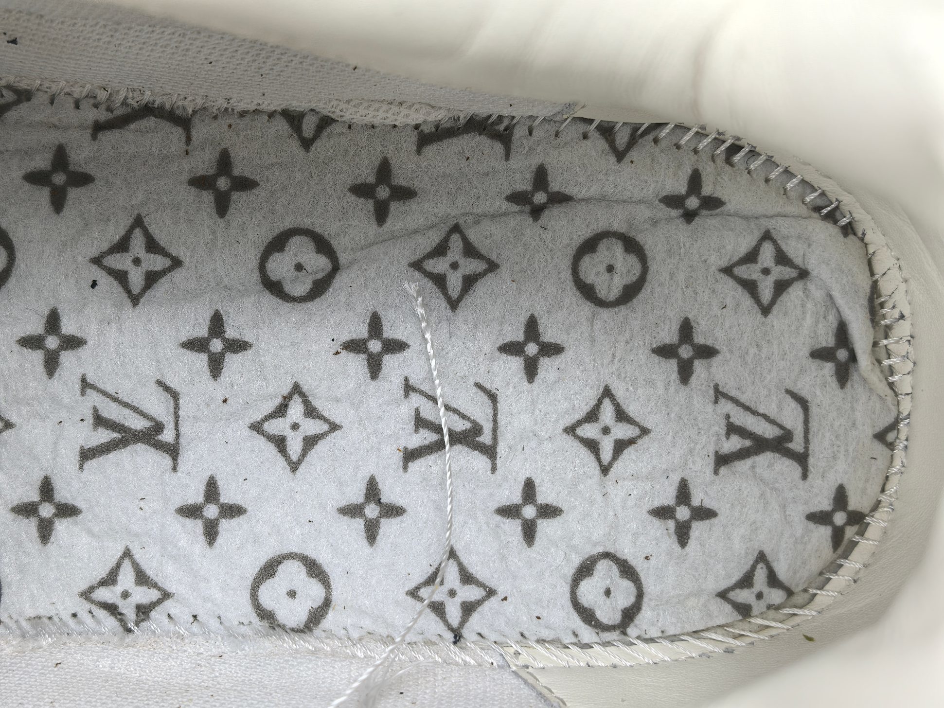 Louis Vuitton Tilted Men’s low-top skate sneakers made of suede calf leather, featuring a round toe and lace-up closure. Sizes: 39, 40, 41, 42, 43, 44, 45, 46 (Men’s) - Image 7