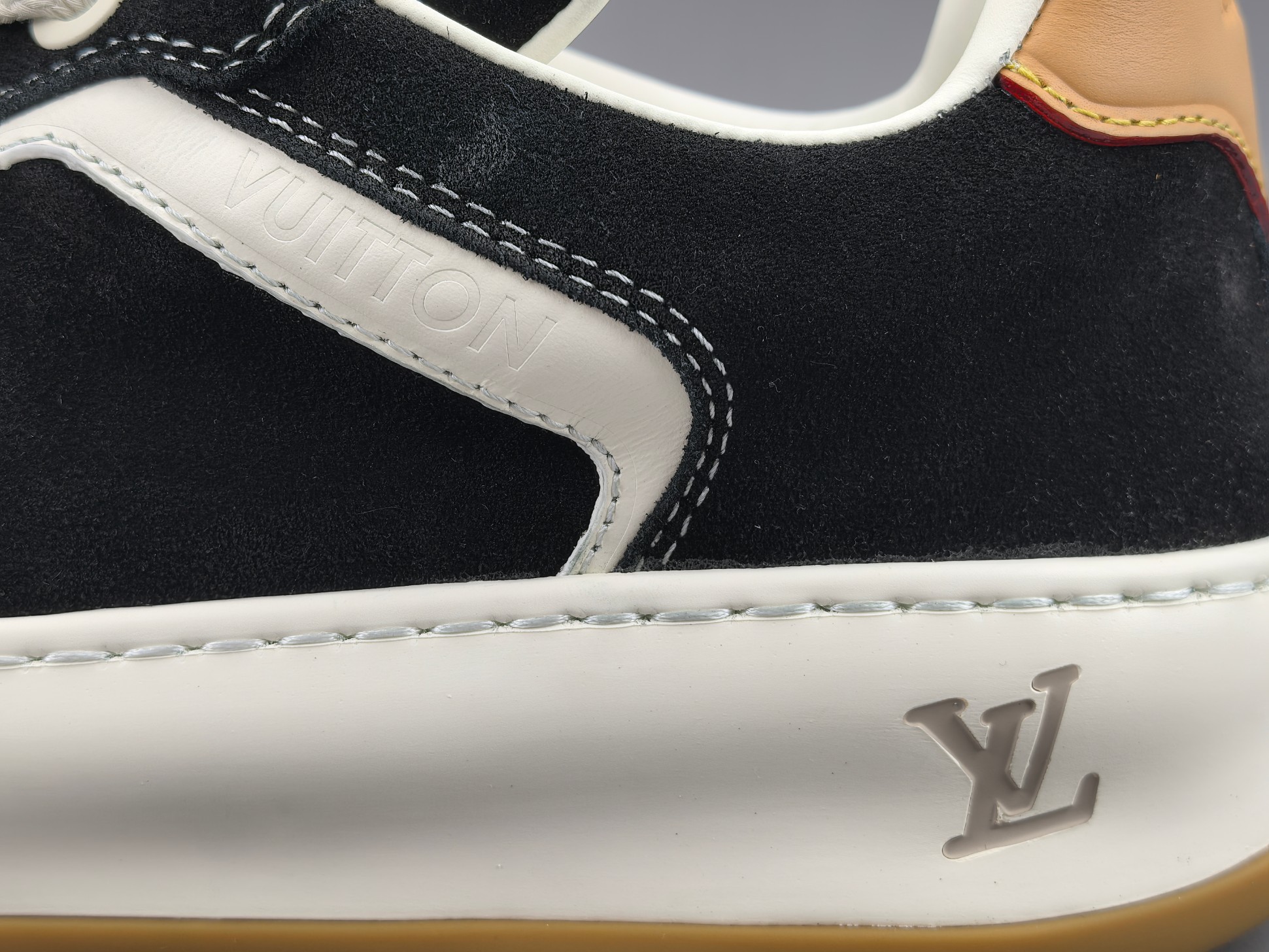 Louis Vuitton Tilted Men’s low-top skate sneakers crafted from suede calf leather, featuring a round toe and lace-up closure. Sizes: 39, 40, 41, 42, 43, 44, 45, 46 (Men’s) - Image 4